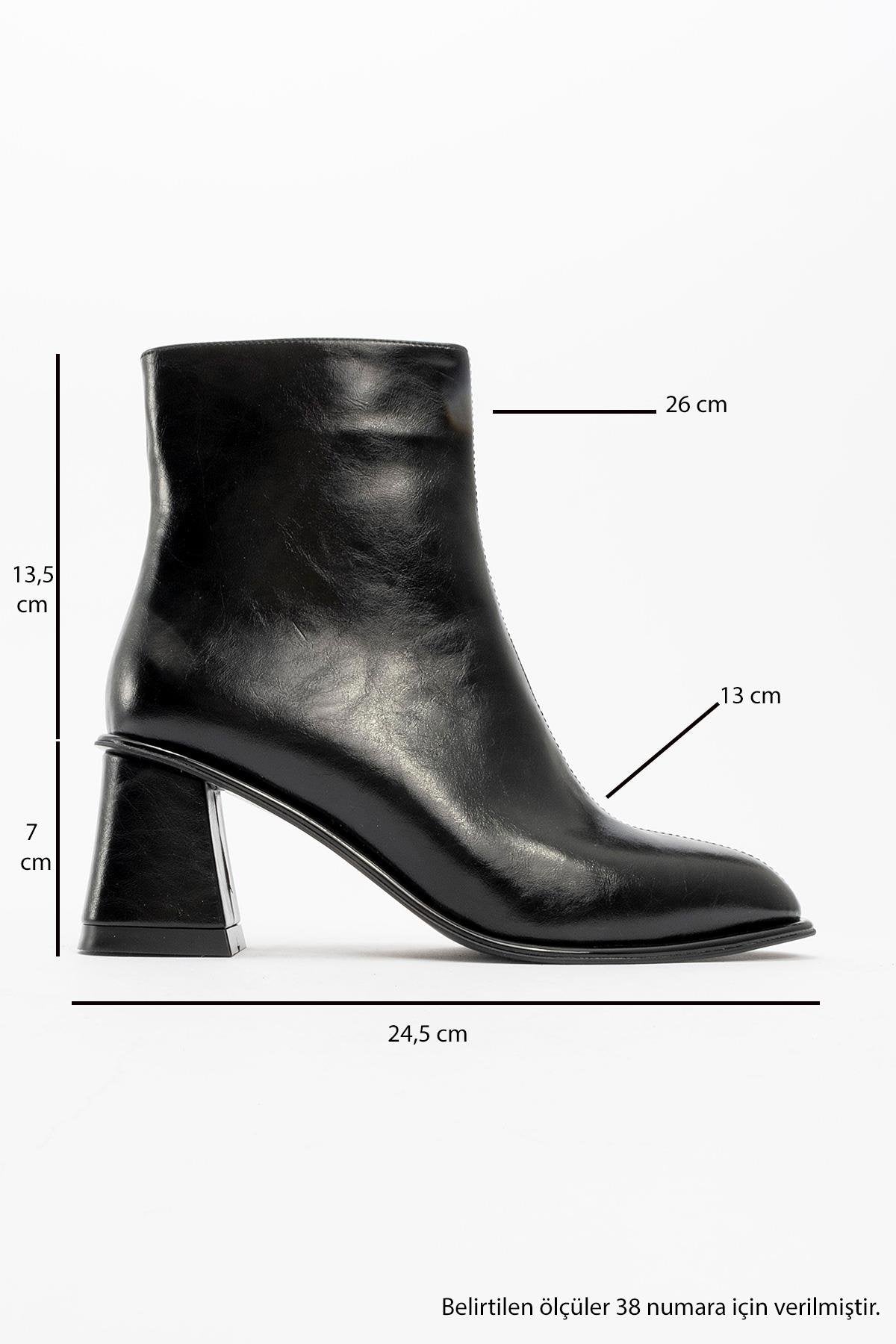 Alba Black Block Heel Boot (Women)