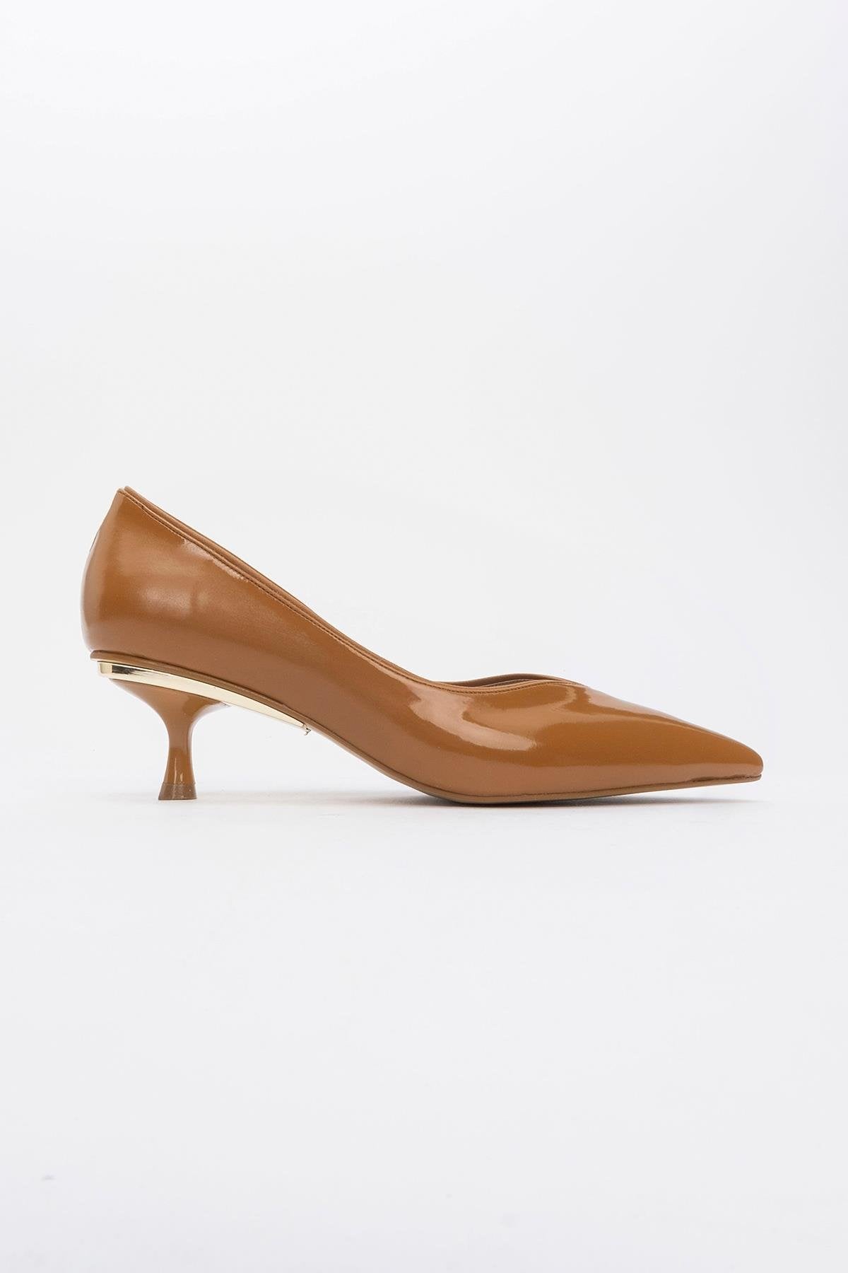 Eupho - Cognac Patent Low Heel Pump (Women)