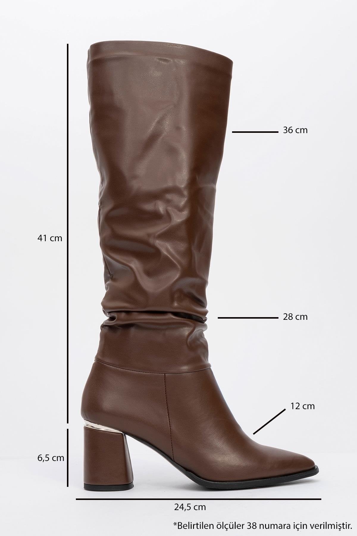 120 - Brown Gusset Block Heel Boot (Women)