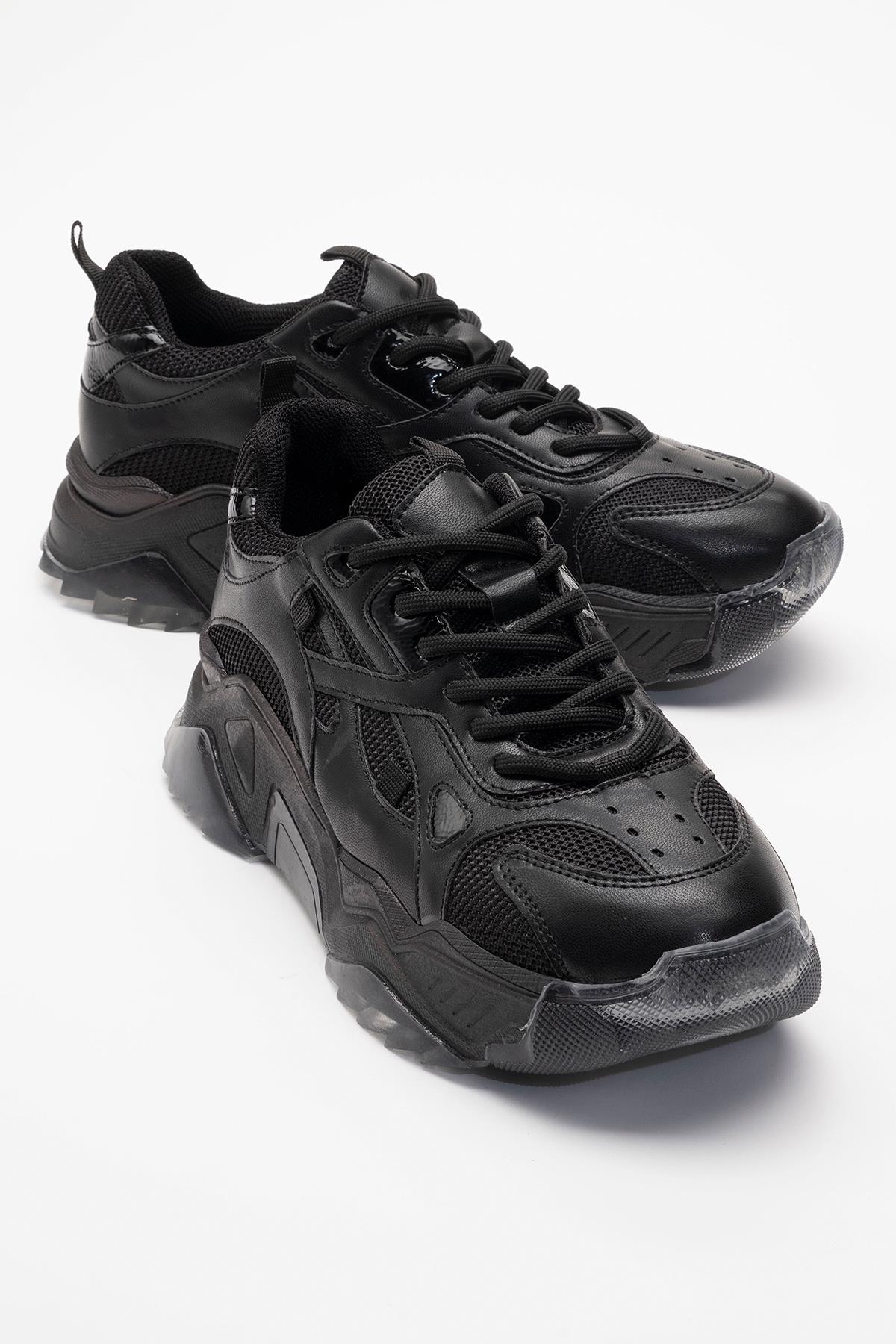 Loretta - Black Sneaker (Women)