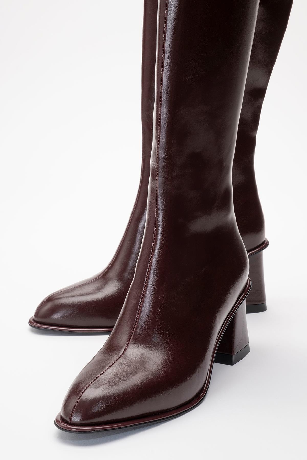 Paradis - Burgundy Block Heel Knee-High Boot (Women)