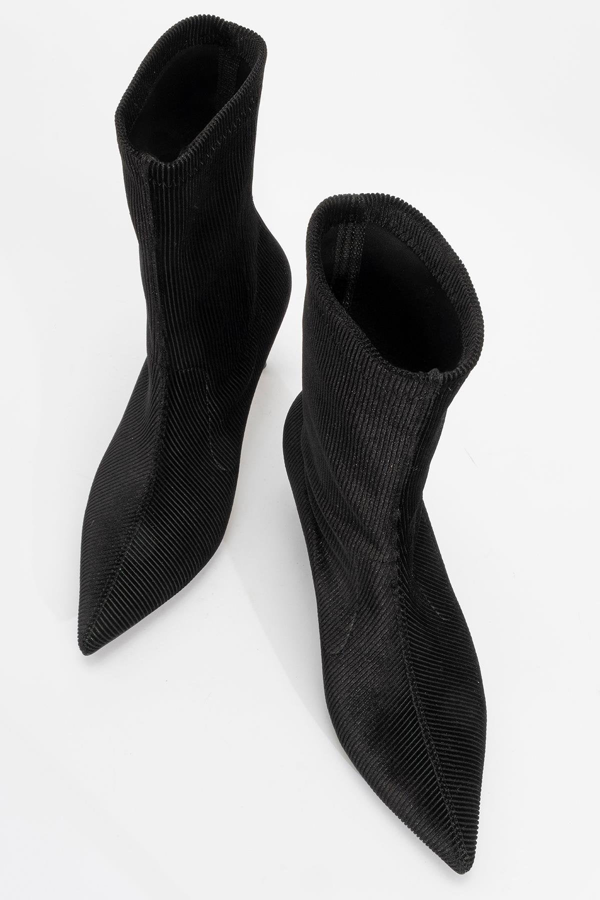 Thalin - Black Slim Heel Pointed Toe Boot (Women)