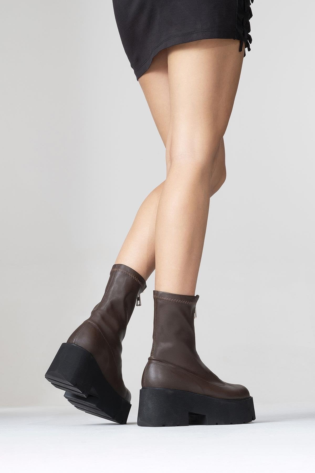 Ovil - Brown Thick Sole Zip Boot (Women)