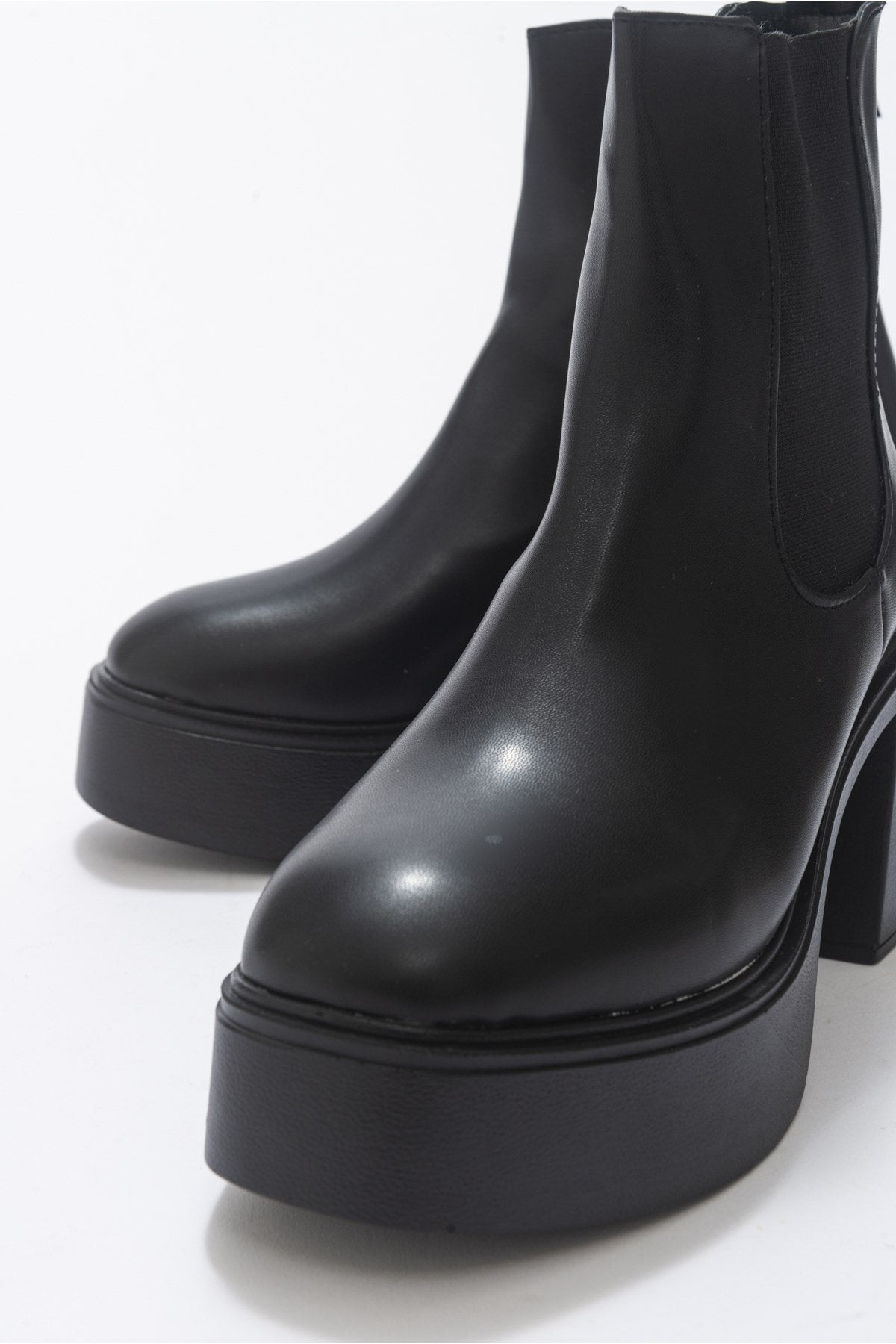 Aback - Black Boot (Women)