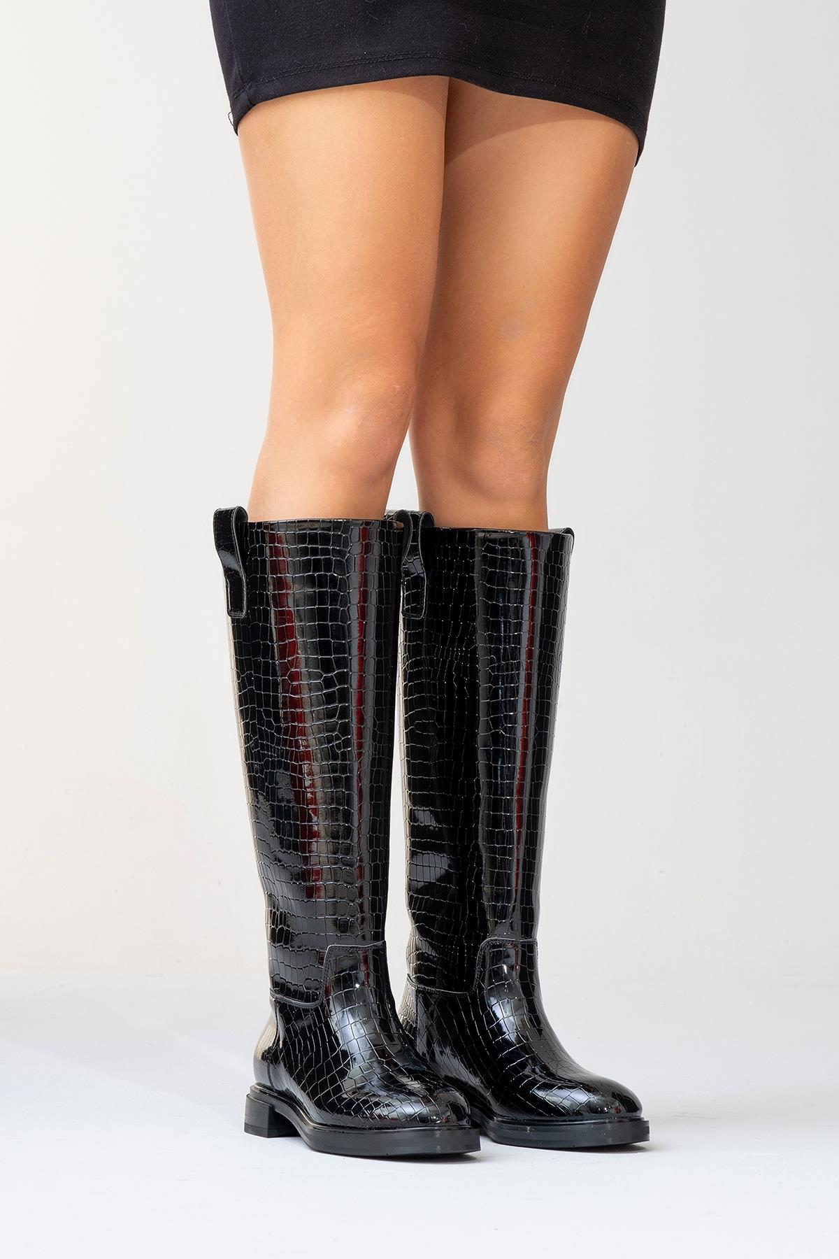 Alaska Black Pattern Western Boot (Women)