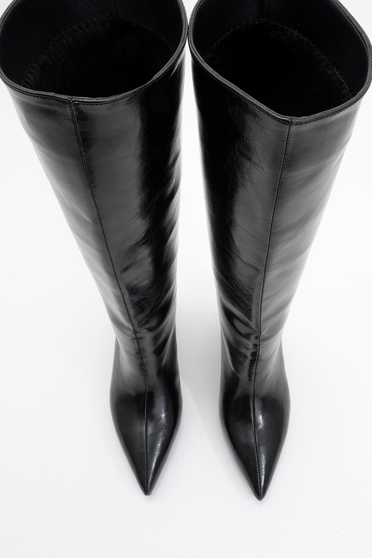 Camila - Black Heeled Boot (Women)