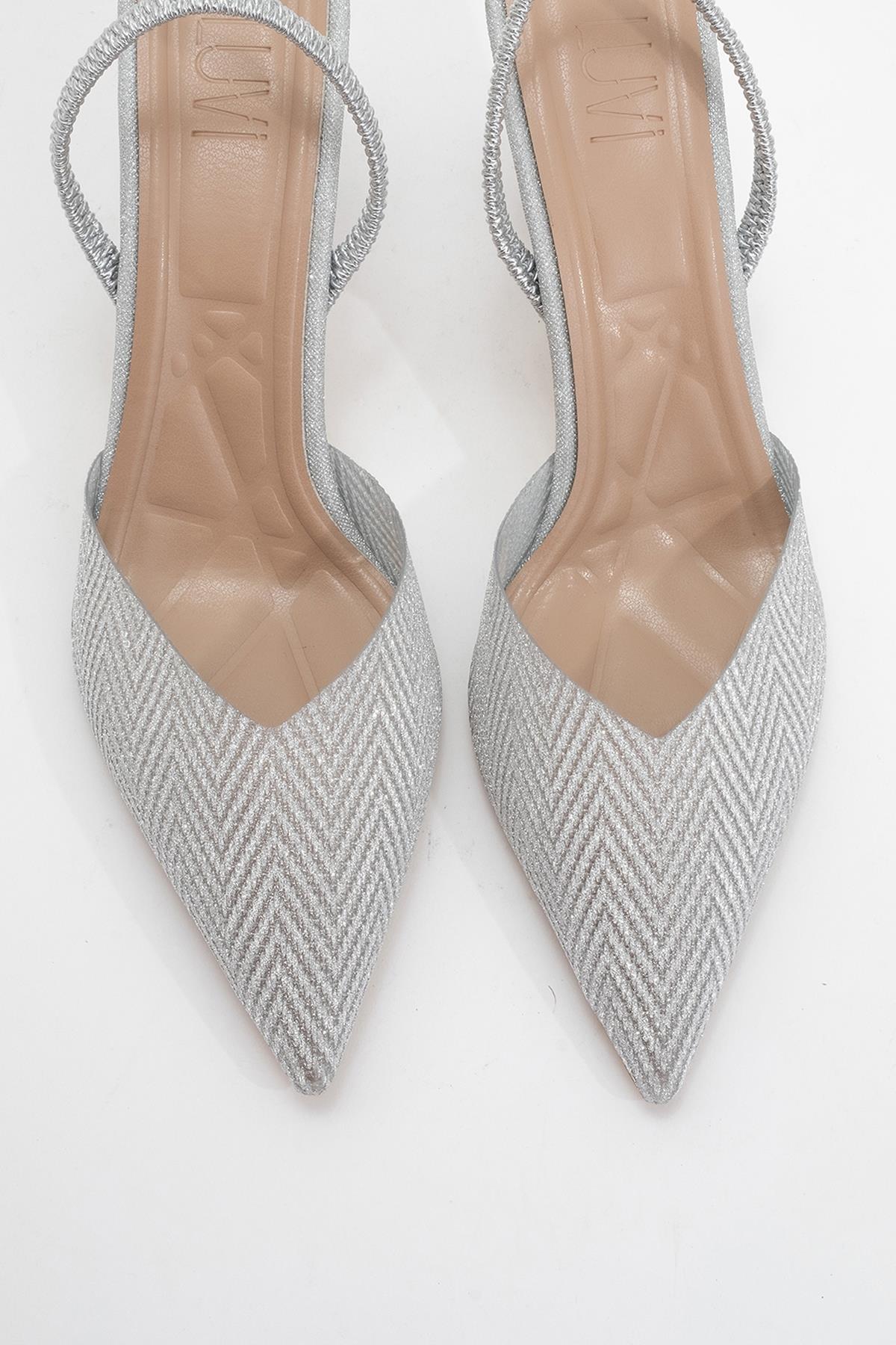 Renos - Silver Glitter Pointed Toe Dress Pump (Women)
