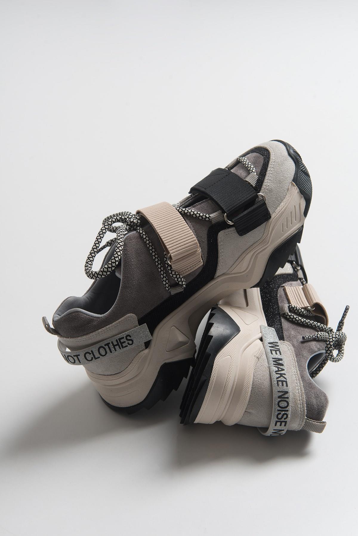 Lulen - Black Taupe Glitter-Logo Velcro Sport Sneaker (Women)