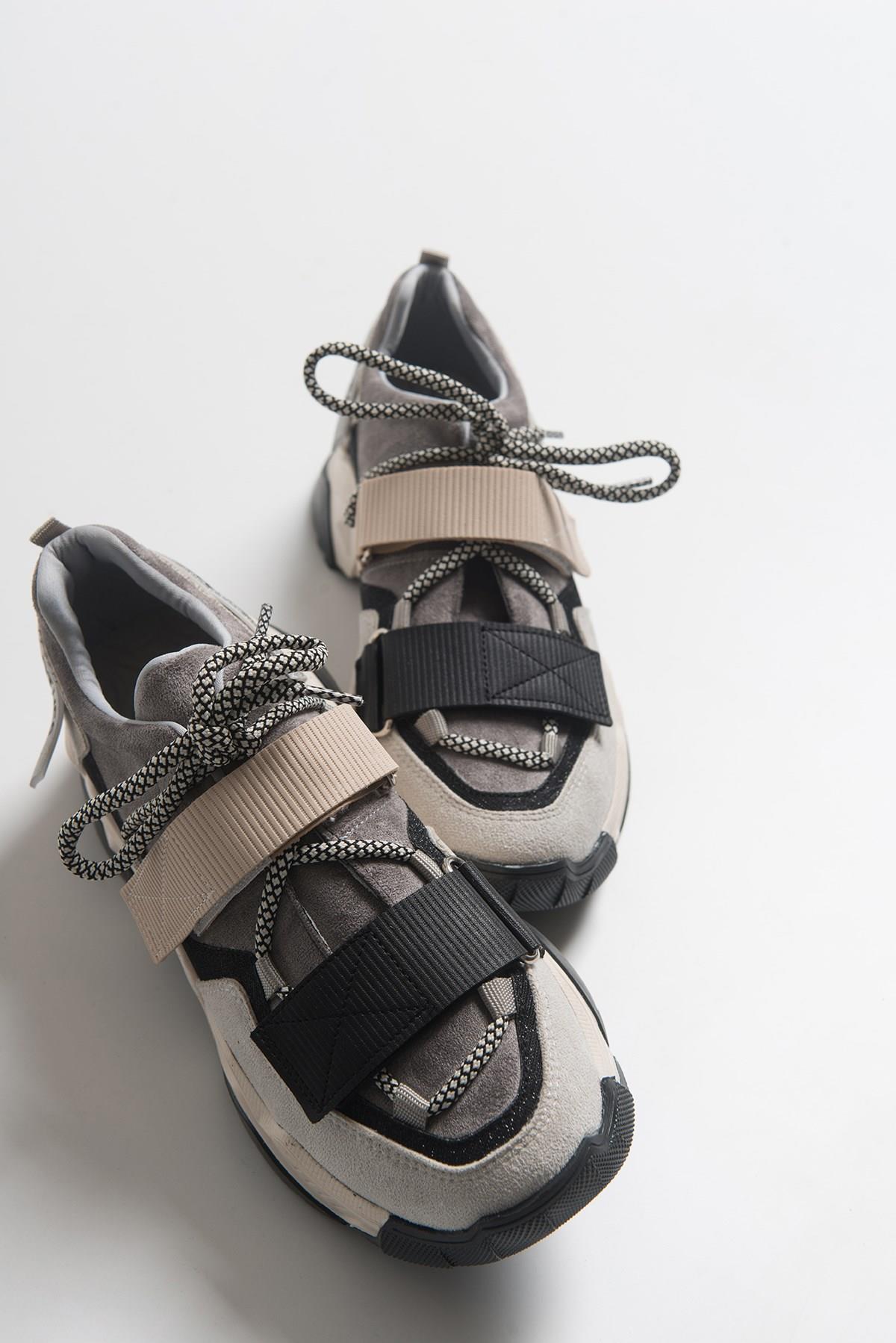 Lulen - Black Taupe Glitter-Logo Velcro Sport Sneaker (Women)