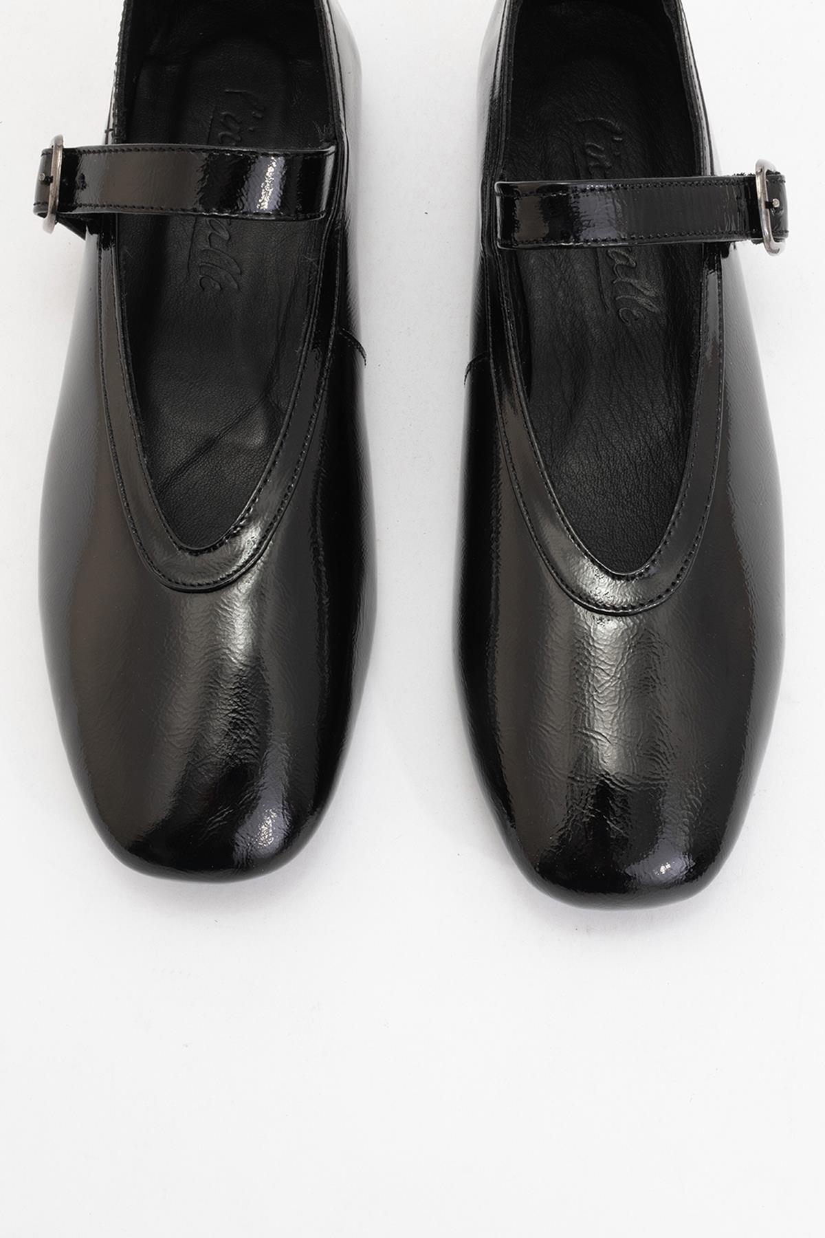 Matilda - Black Patent Leather Mary Jane Flats