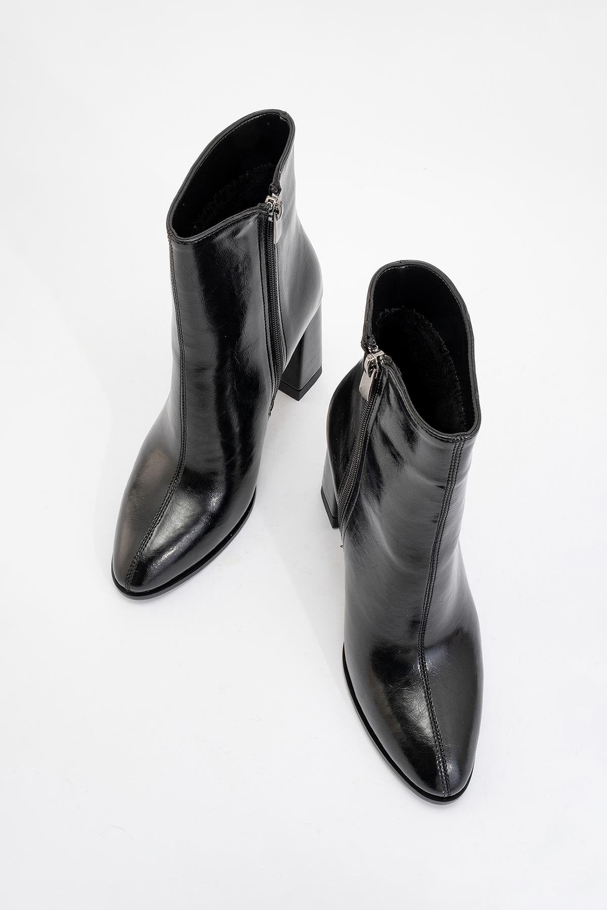 Jewel Black Cilt High Heel Boot (Women)