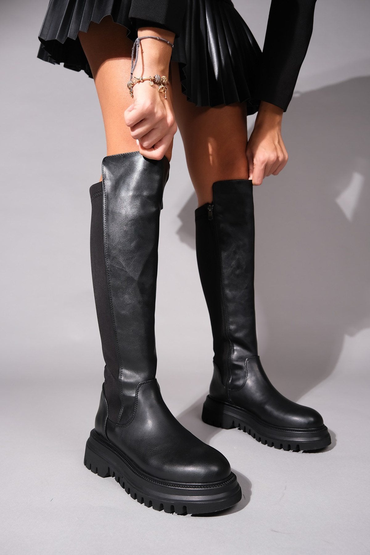 Shadow Black Boot (Women)