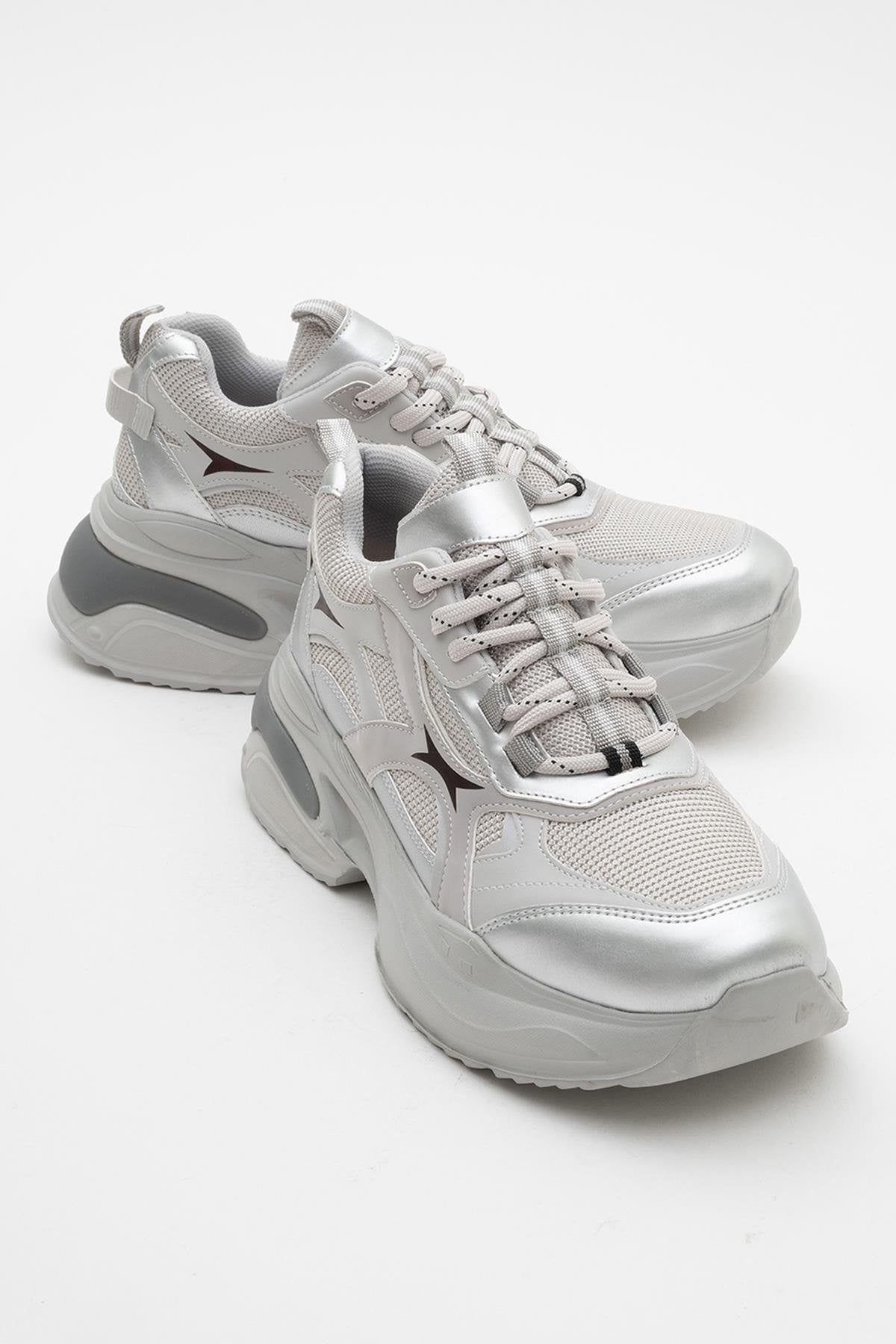 Marron - Silver Gray Sneakers (Women)
