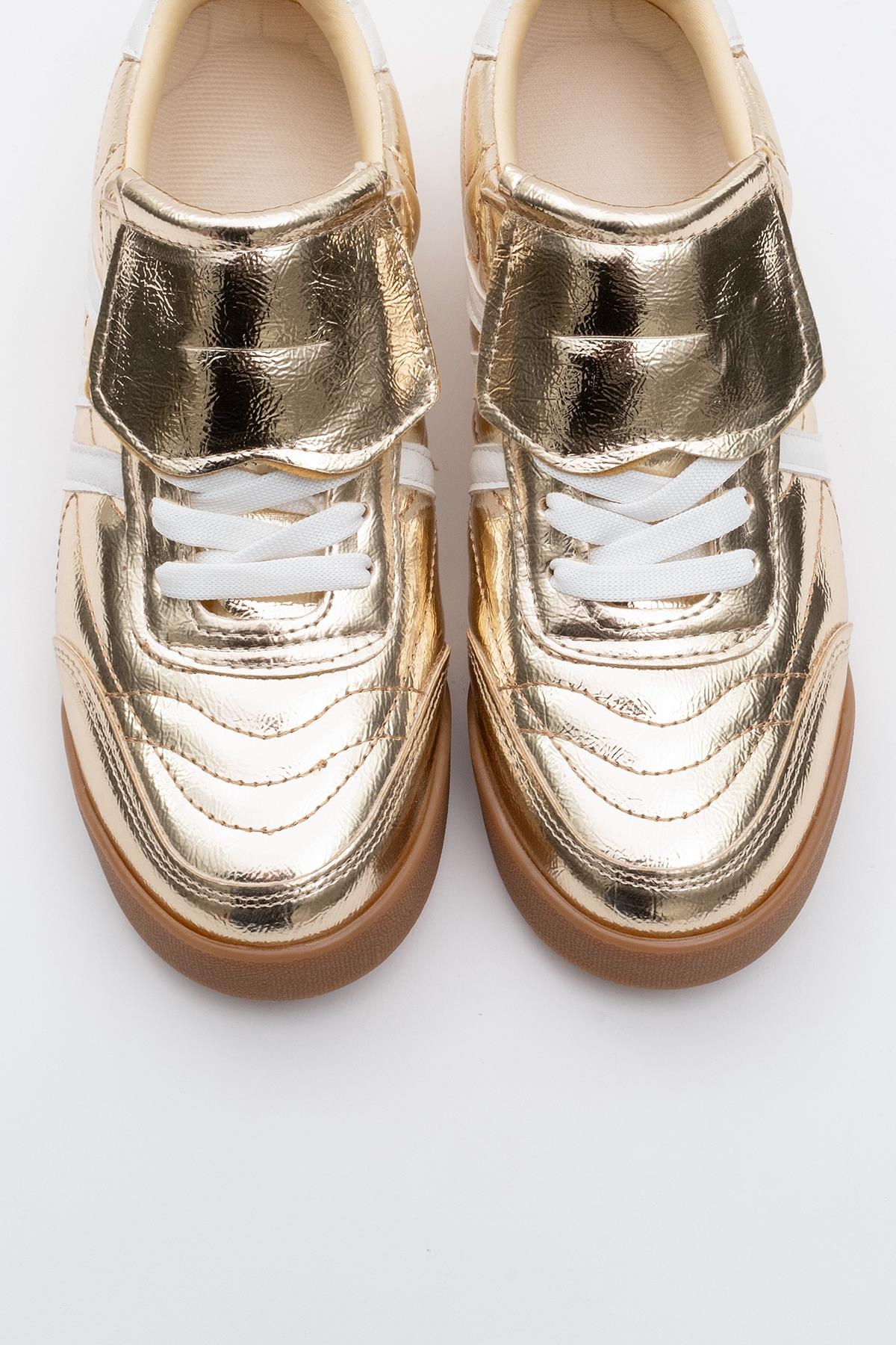 Bria - Gold Sneaker (Women)