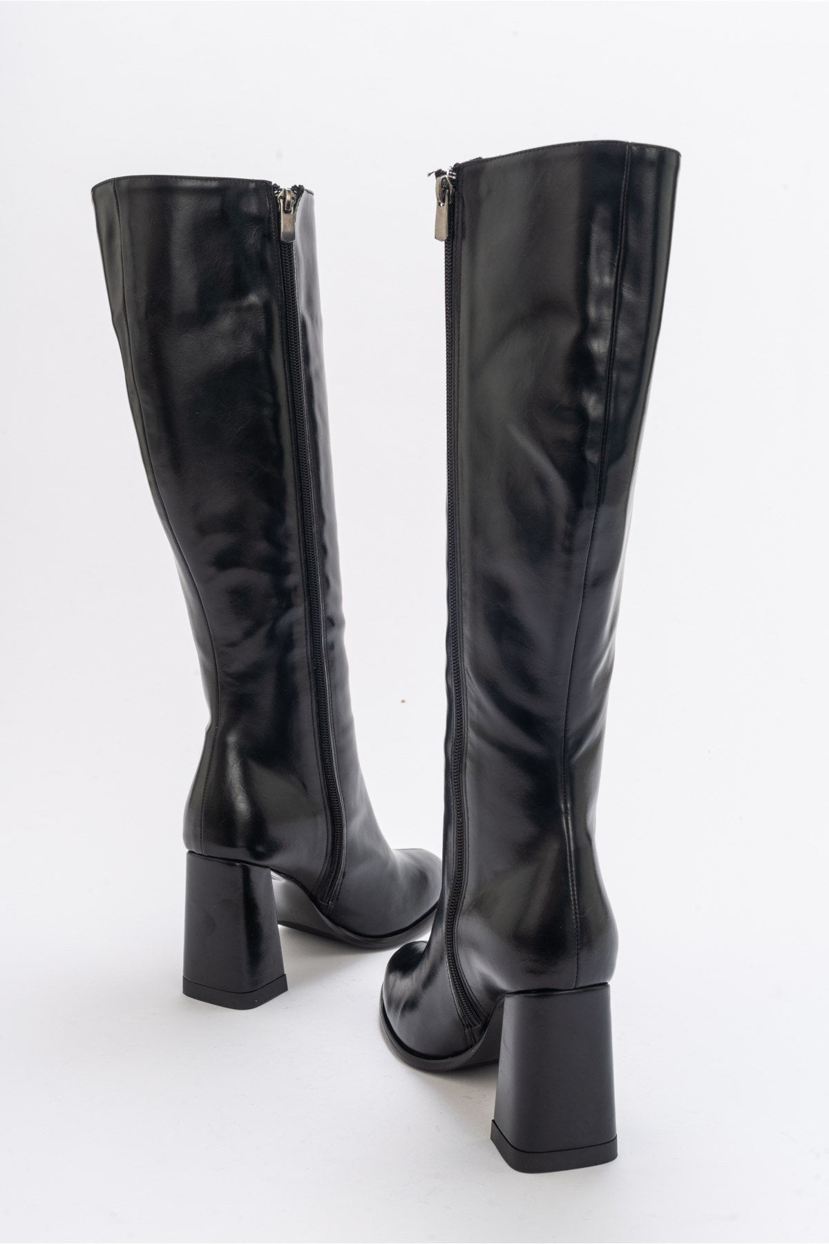 Decer - Black Heeled Boot (Women)