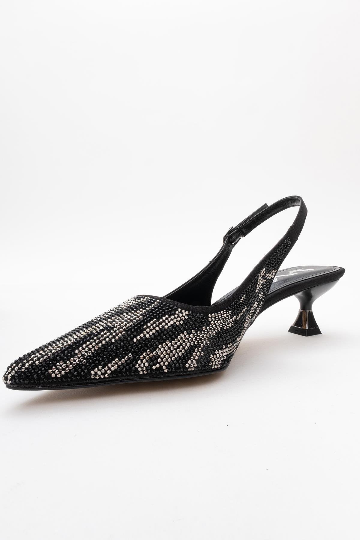 Ushes - Black Short Heel Dress Shoe (Women)