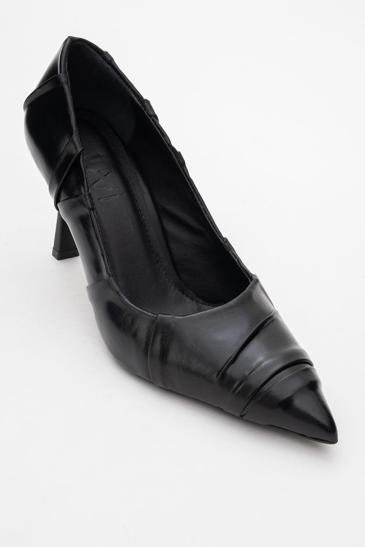 Anly - Black Slim Heel Pump (Women)