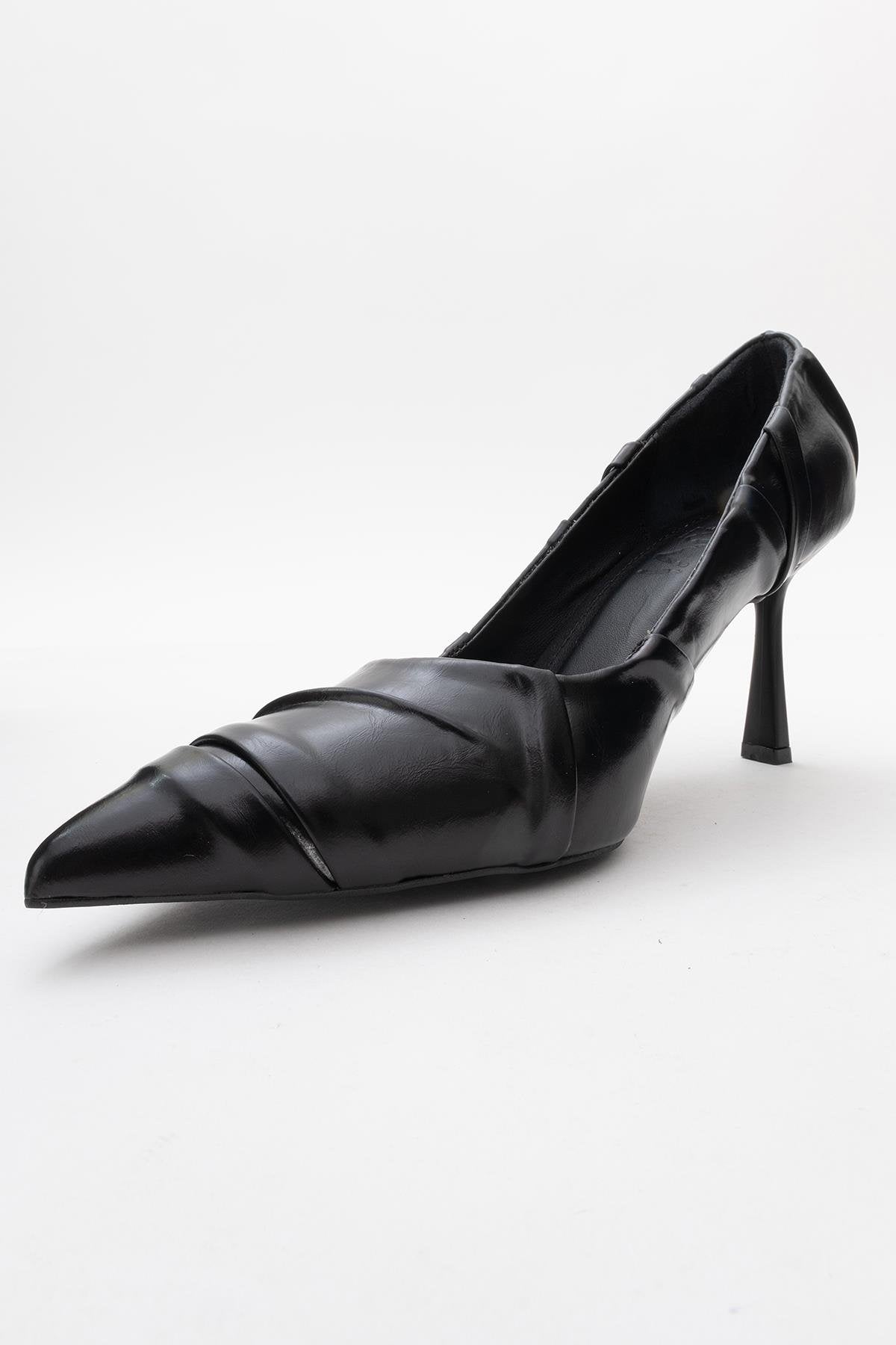 Anly - Black Slim Heel Pump (Women)