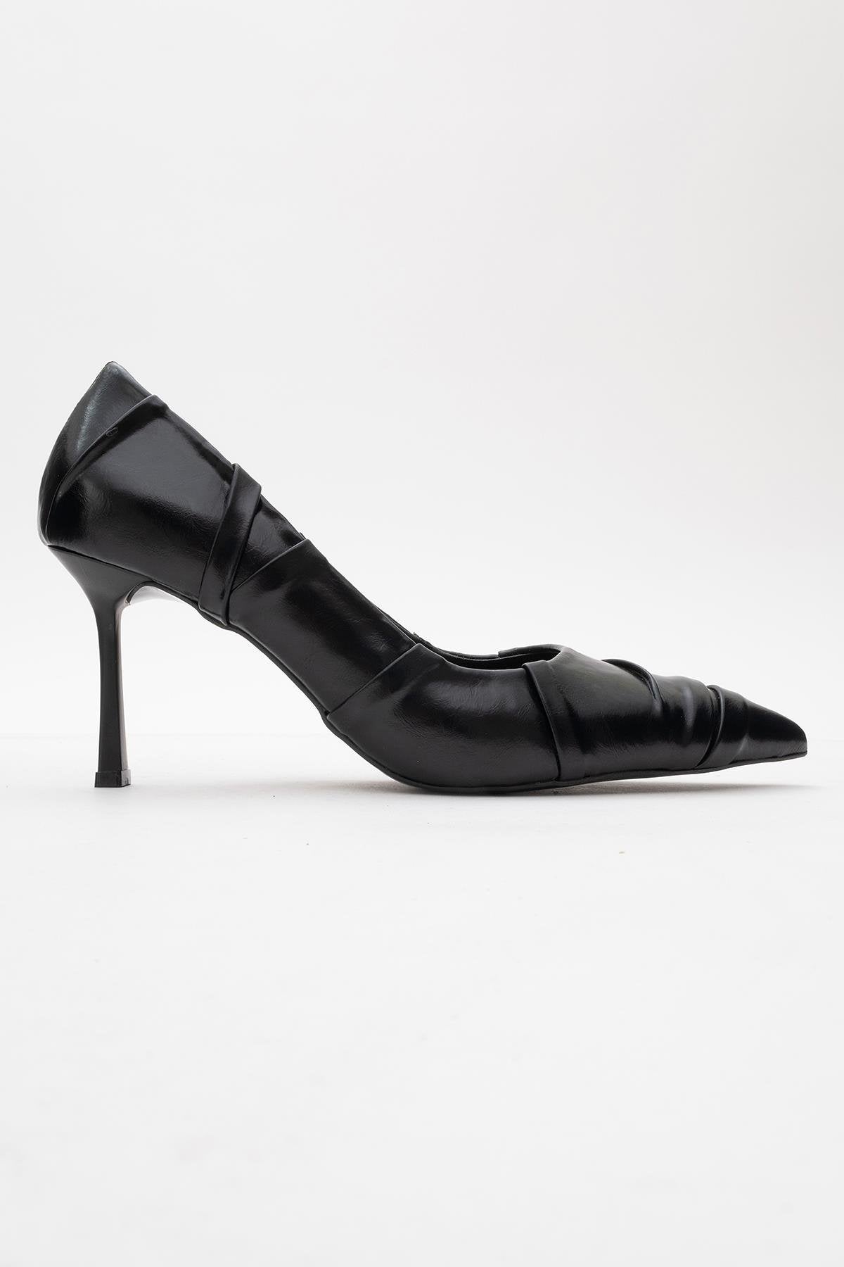 Anly - Black Slim Heel Pump (Women)