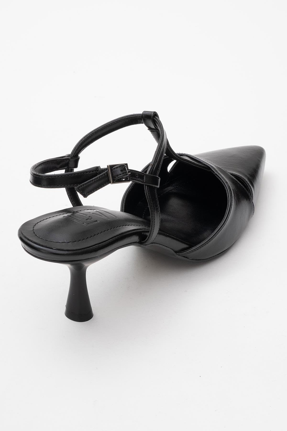 Abelia - Black Slim Heel Pump (Women)