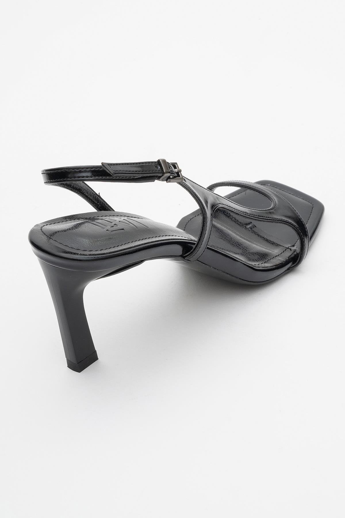 Melby - Black Heeled Shoe (Women)