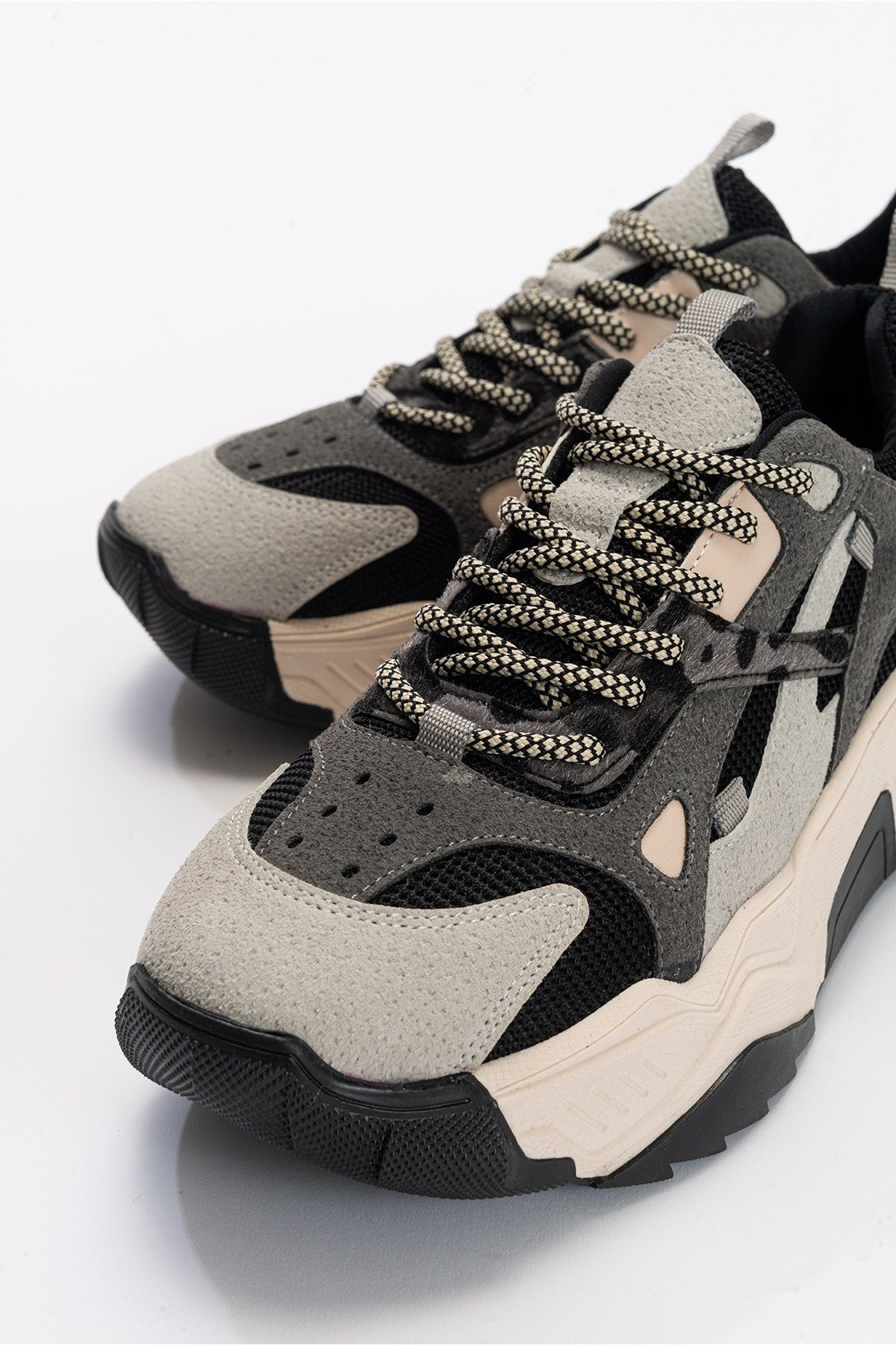 Loretta - Black Gray Platform Sneakers