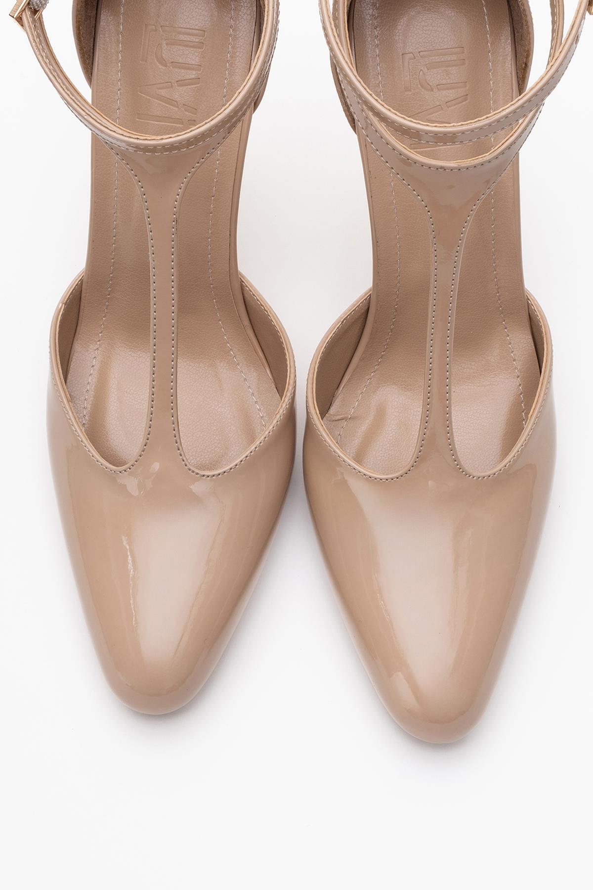 Jon - Beige Patent Stiletto Heel Shoe (Women)