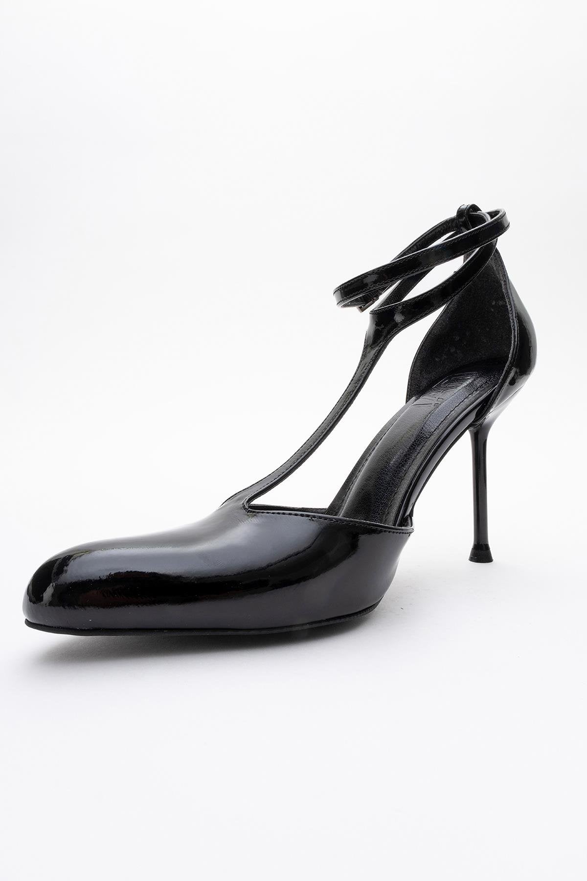 Jon - Black Patent Stiletto Heel Shoe (Women)