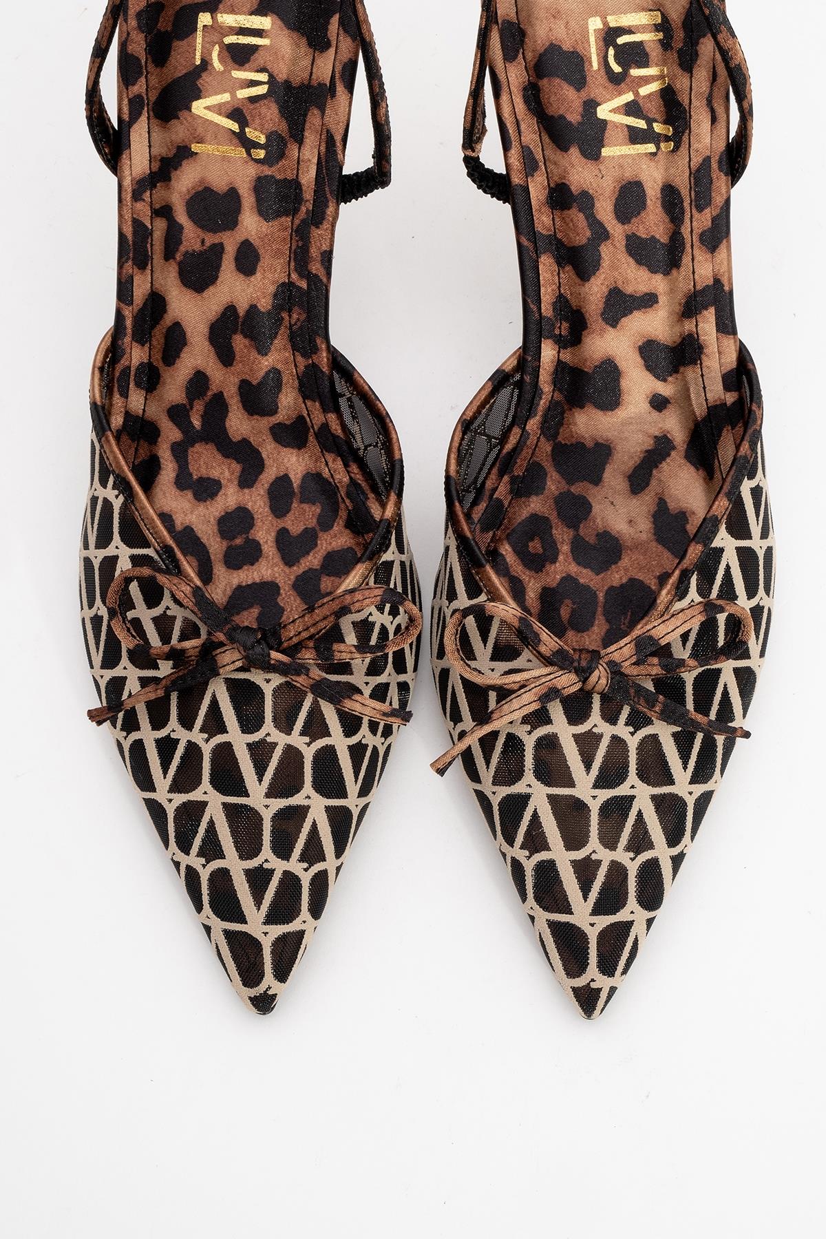 Peony - Black And Yellow Mesh Bow Pointed Toe Pump (Women)
