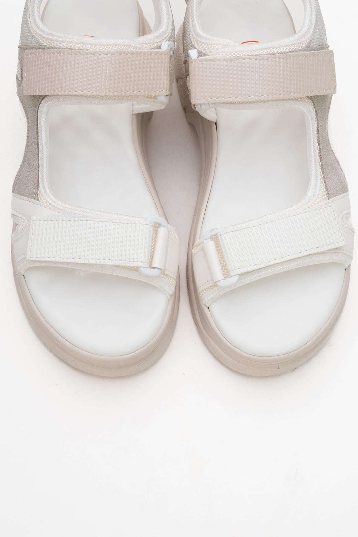 4740 - White Patent Sandal (Women)