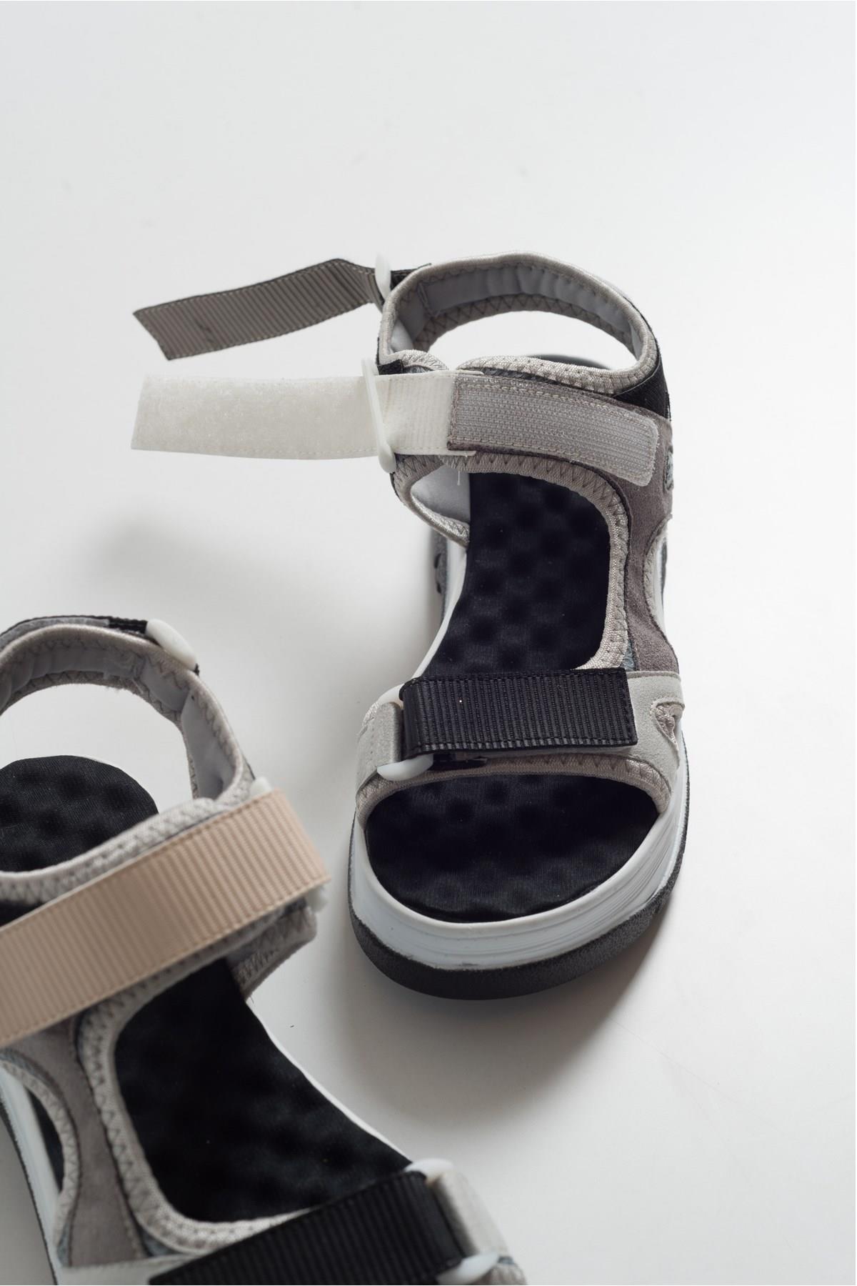 4740 - Black Multi Sandal (Women)