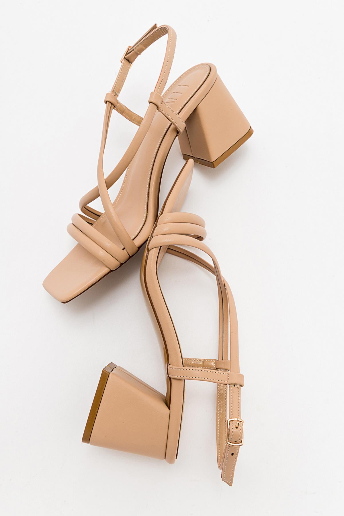 Daisy - Taupe Heeled Shoe (Women)