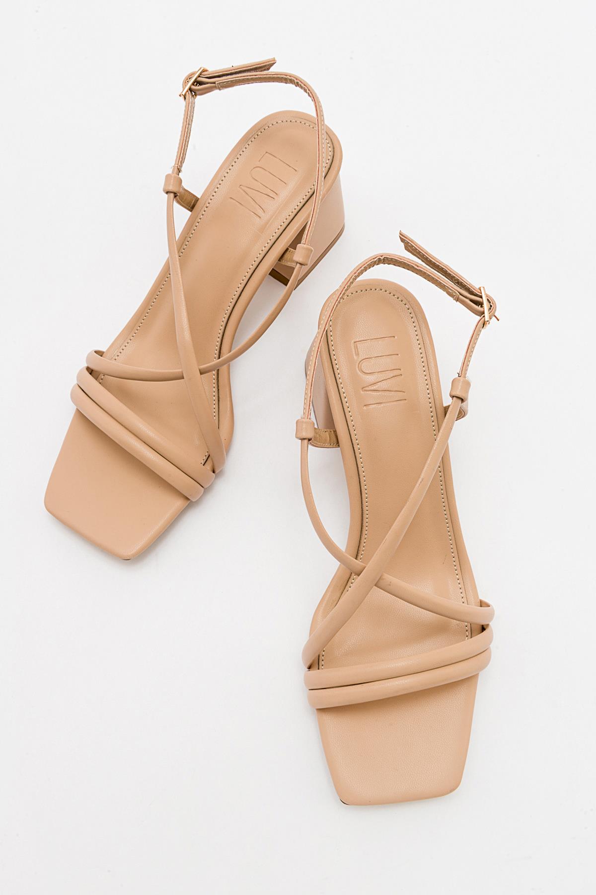 Daisy - Taupe Heeled Shoe (Women)