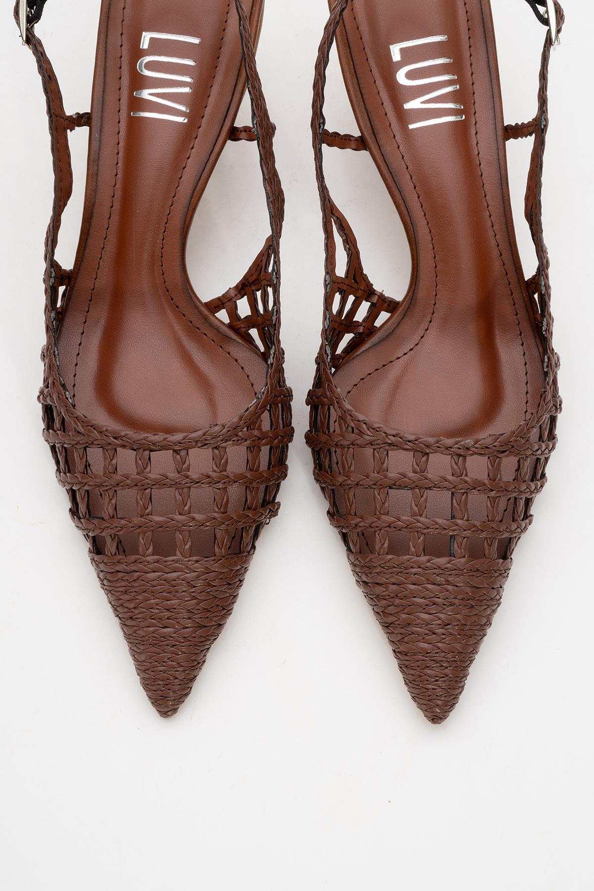 Heaven - Dark Cognac Open Back Low Heel Pump (Women)