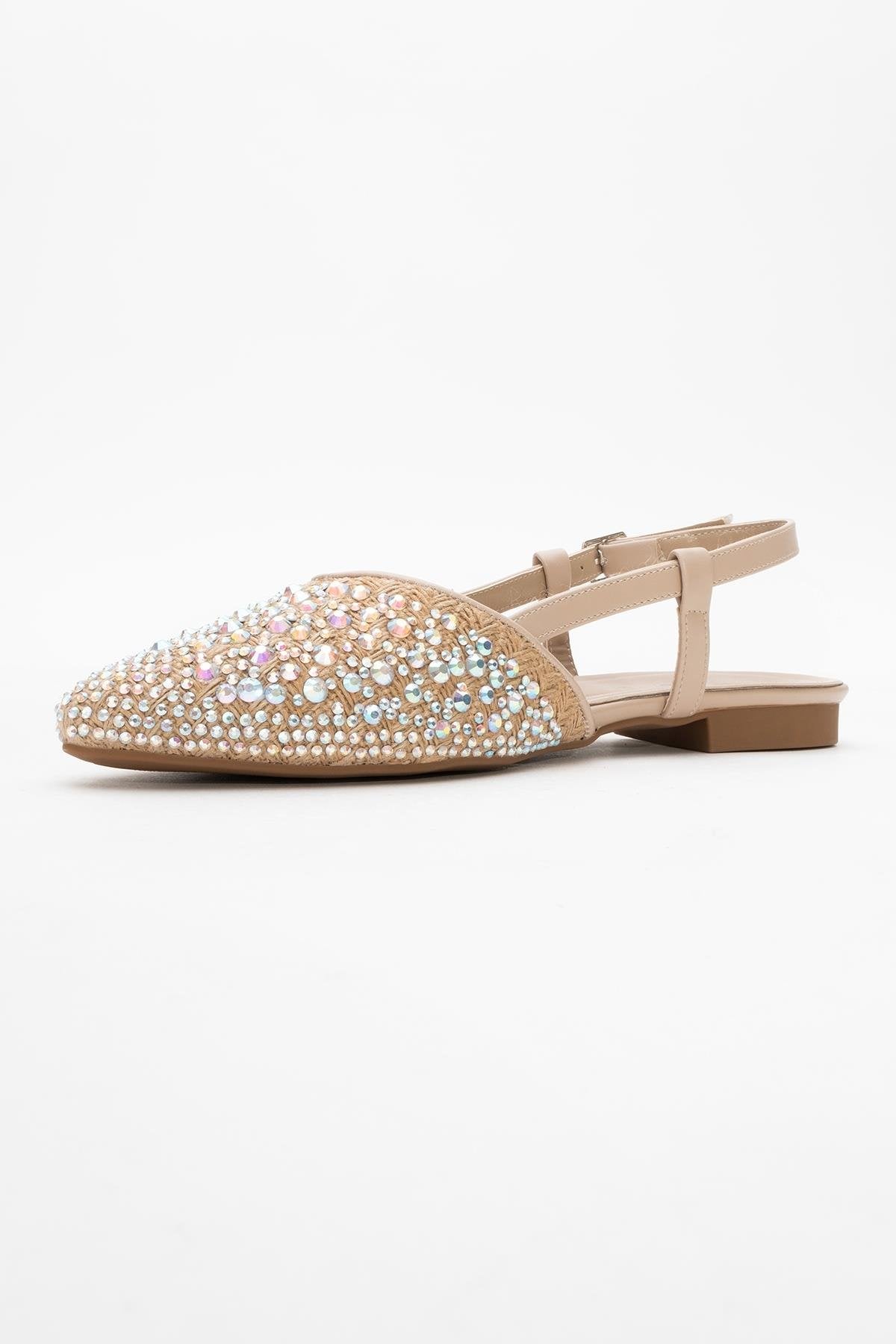 Helly - Beige Closed-Toe Sandal (Women)