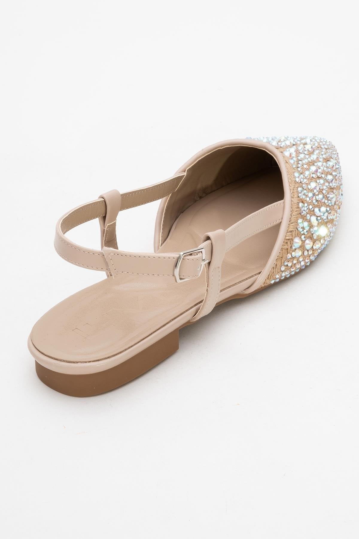 Helly - Beige Closed-Toe Sandal (Women)