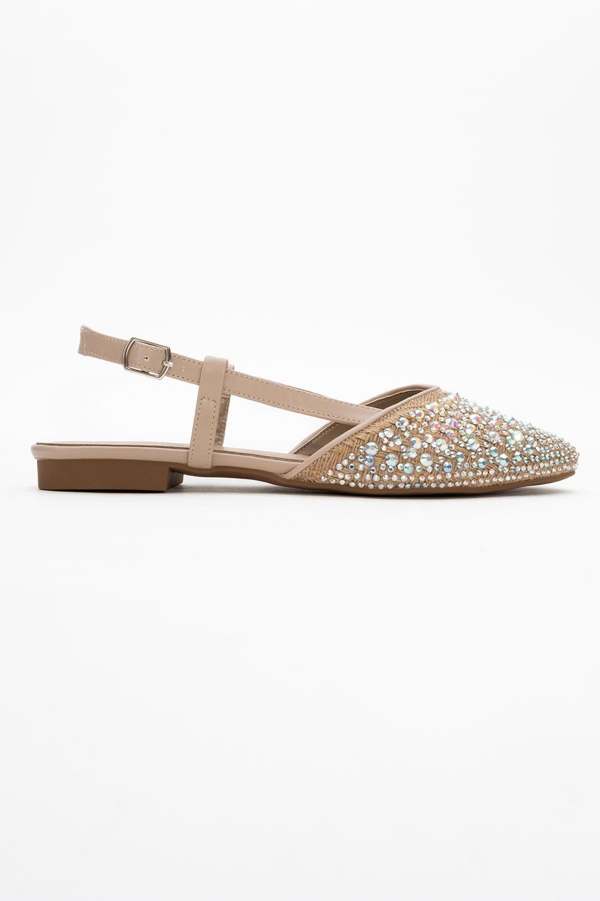 Helly - Beige Closed-Toe Sandal (Women)