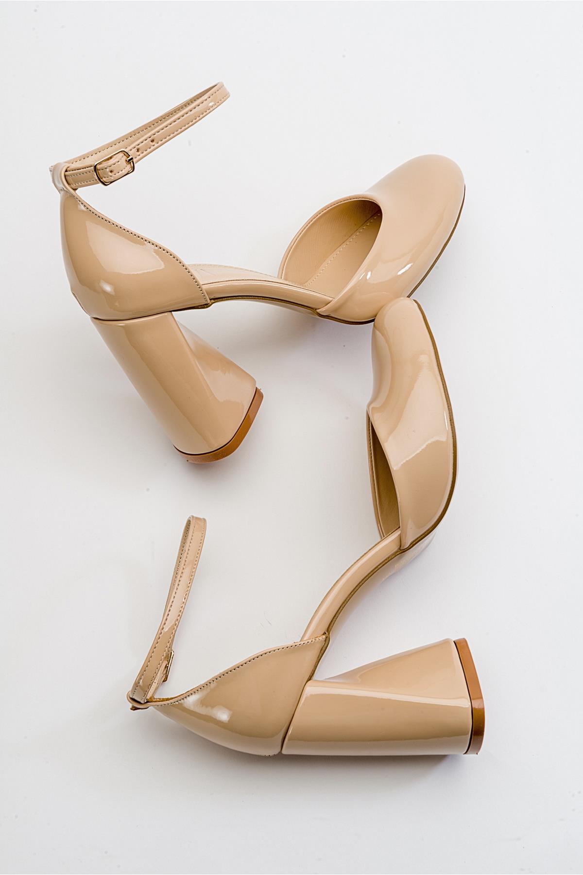 Oslo - Beige Heeled Shoe (Women)