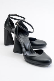 Oslo - Black Heeled Shoe (Women)
