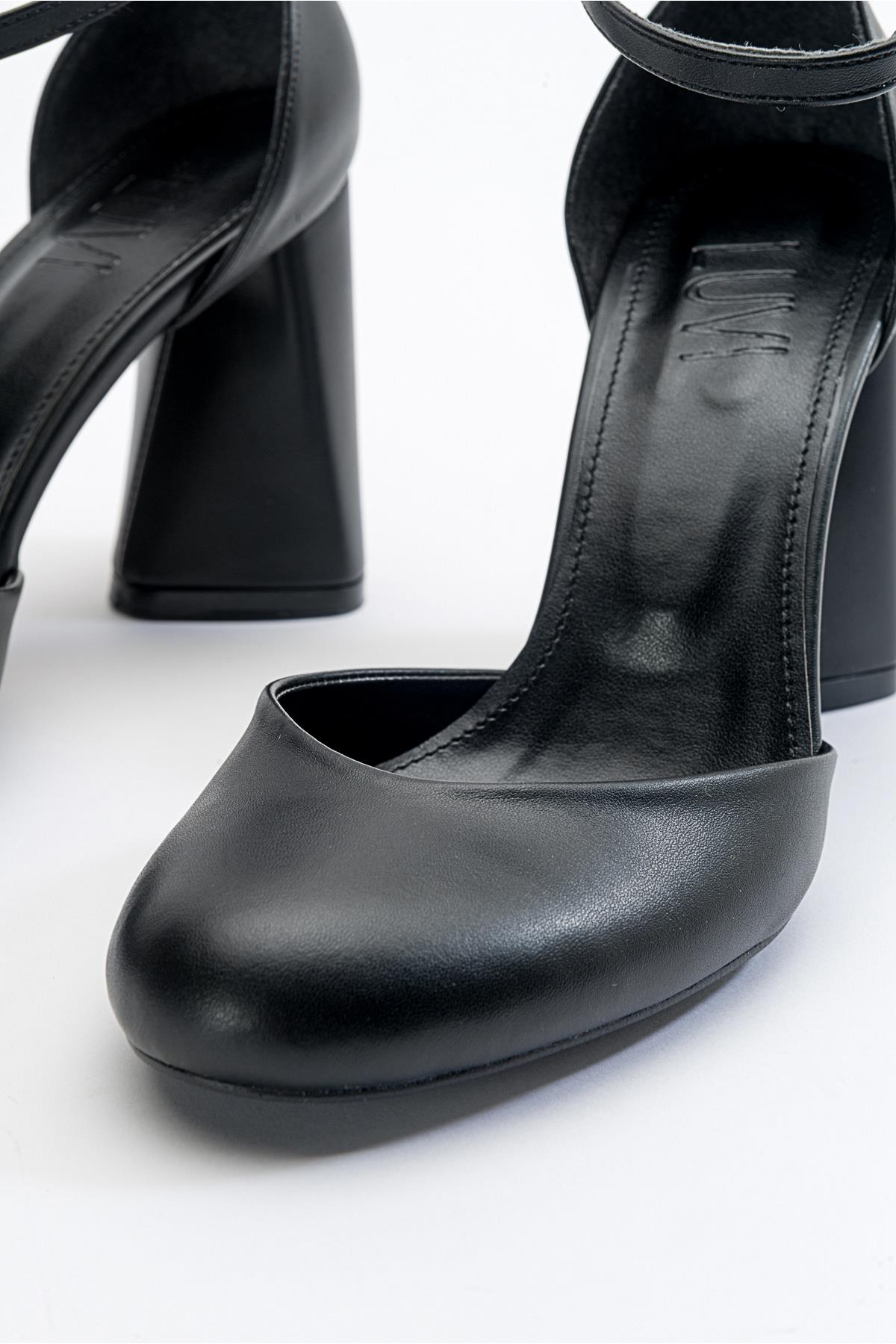 Oslo - Black Heeled Shoe (Women)