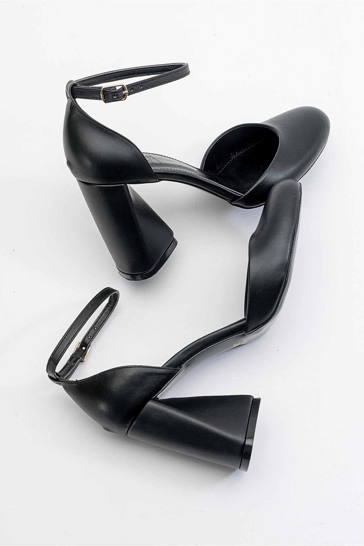 Oslo - Black Heeled Shoe (Women)