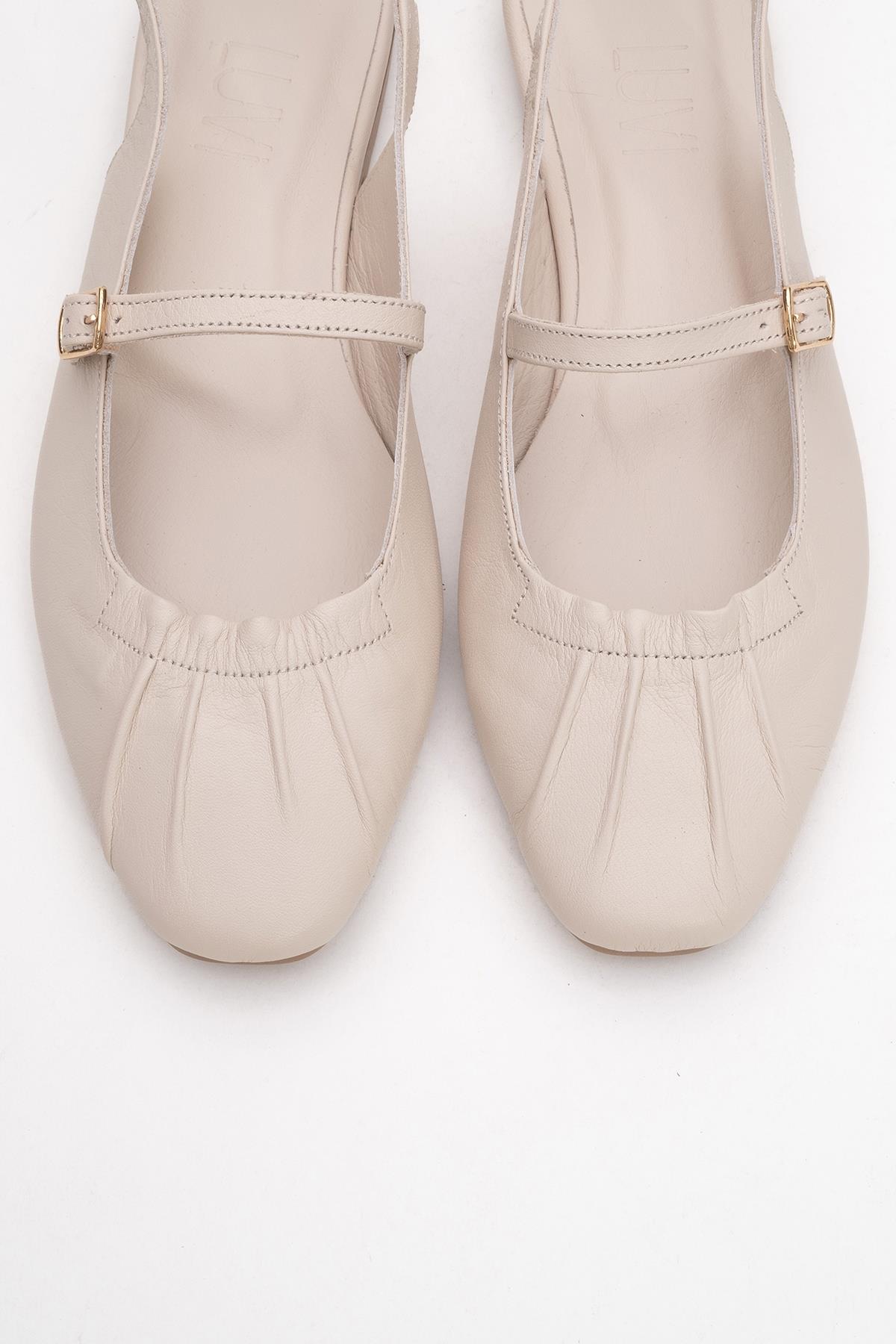 BRITNEY Beige Leather Closed-Toe Sandal (Women)