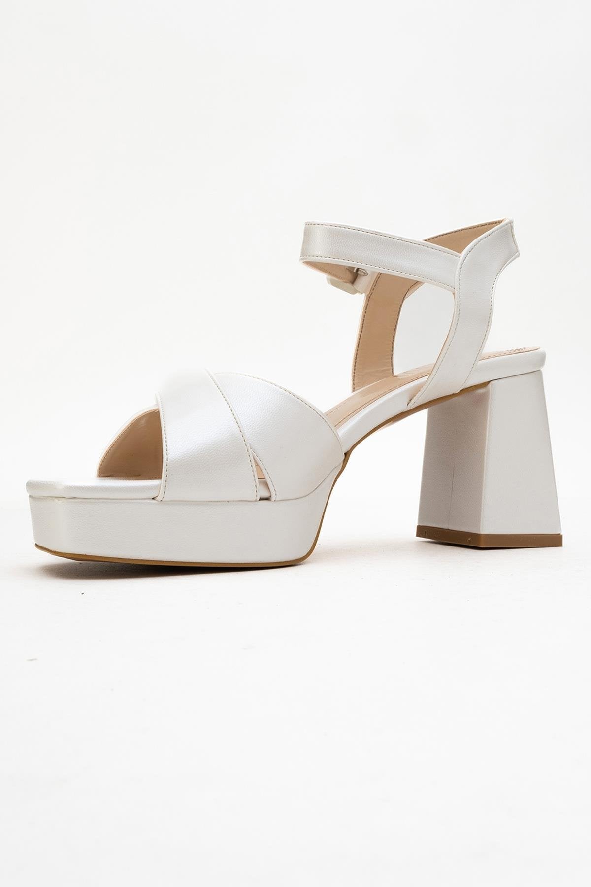 Lisbon - Pearl Platform Heel Shoe (Women)
