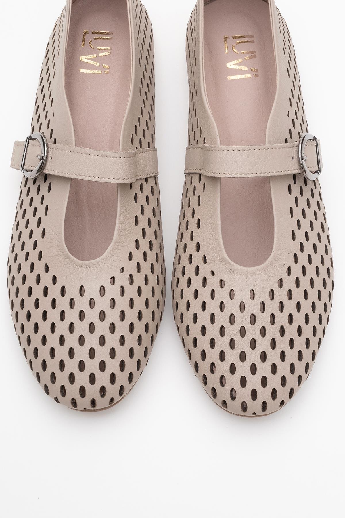 Arian Cream Beige Leather Ballet Flat (Women)