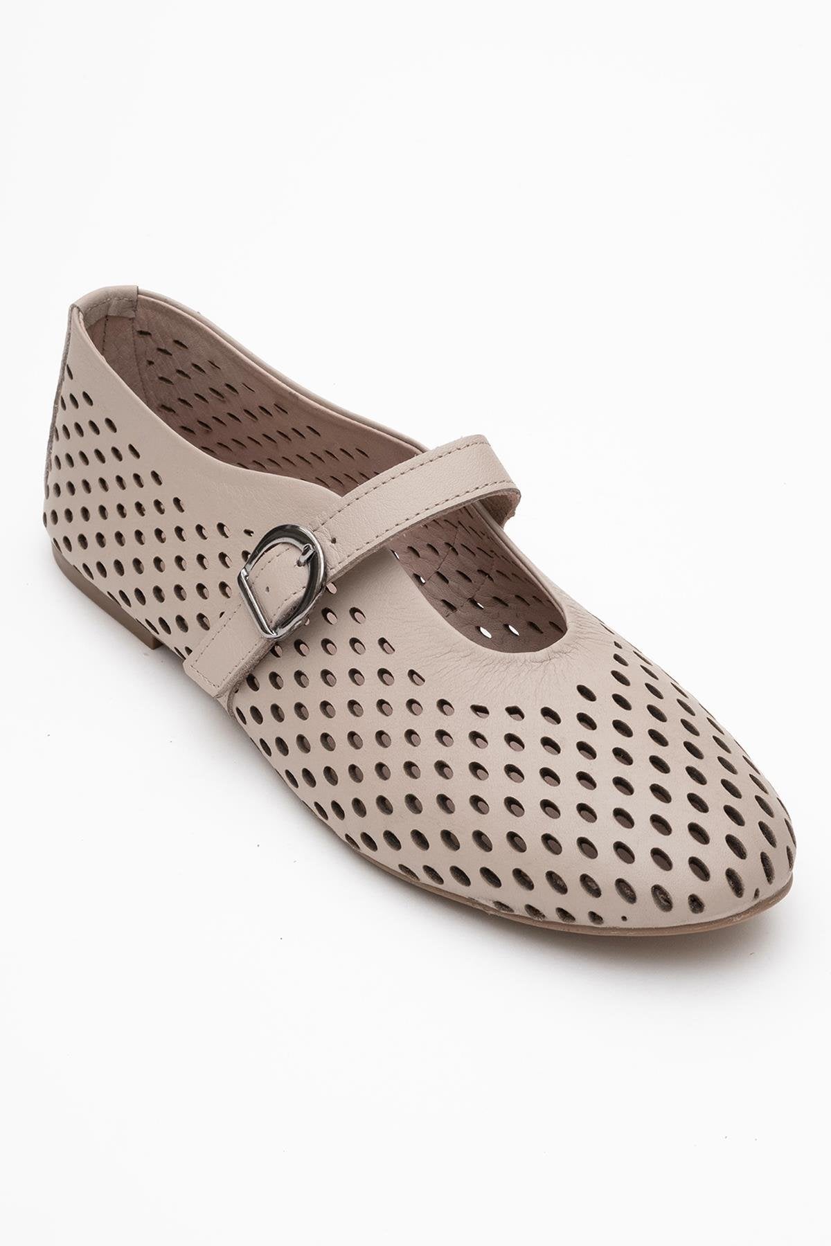 Arian Cream Beige Leather Ballet Flat (Women)