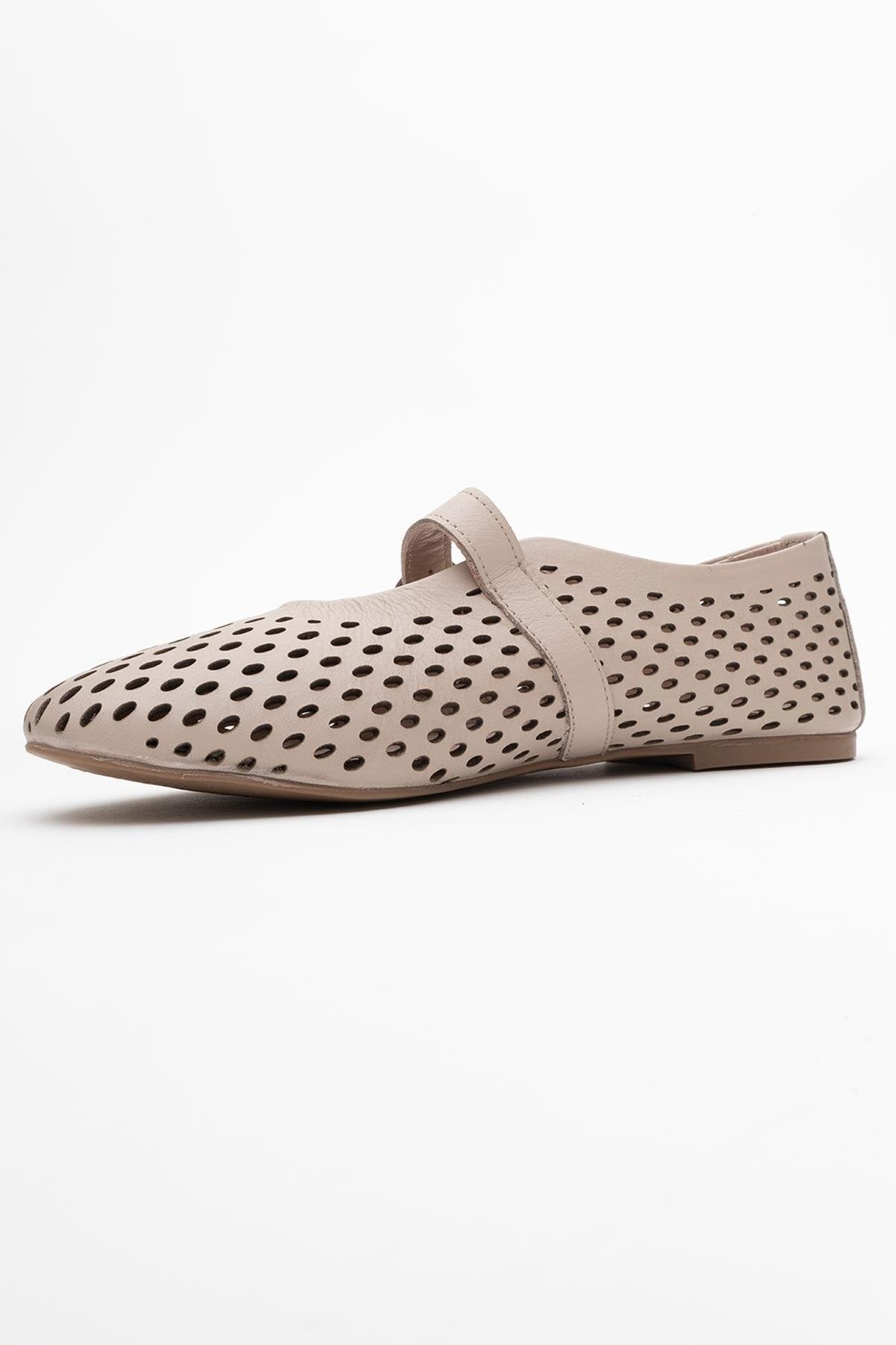 Arian Cream Beige Leather Ballet Flat (Women)