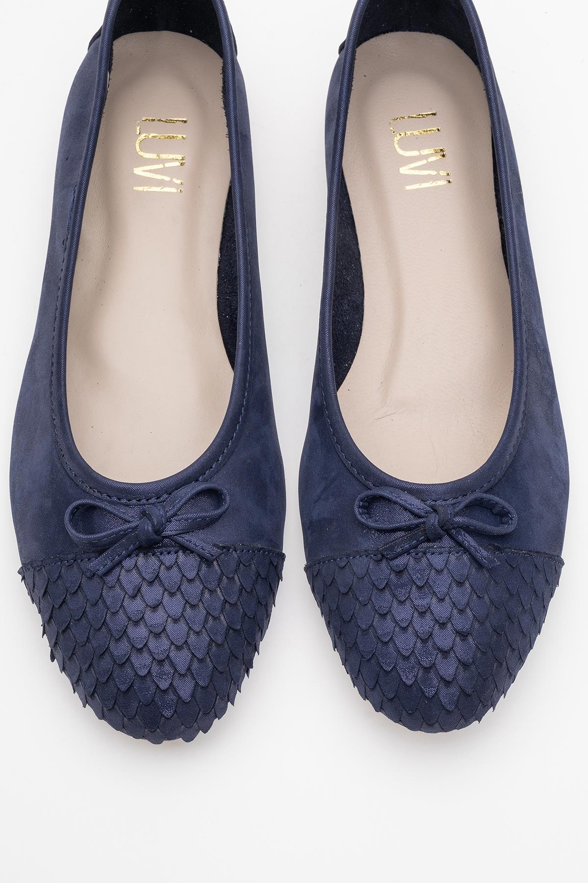 02 - Navy Glitter Genuine Leather Ballet Flat (Women)