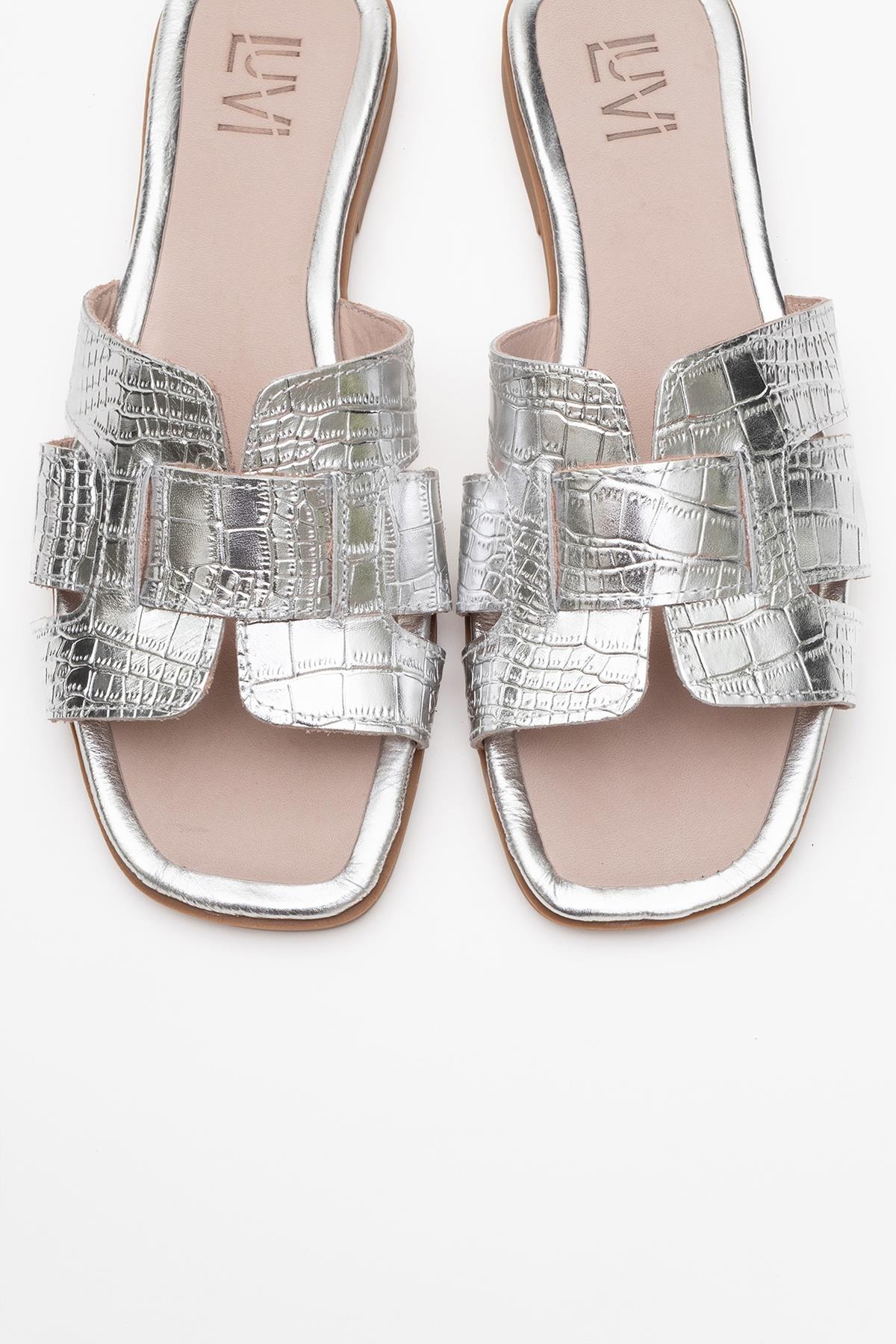 Notre - Silver Leather Slide Sandal (Women)