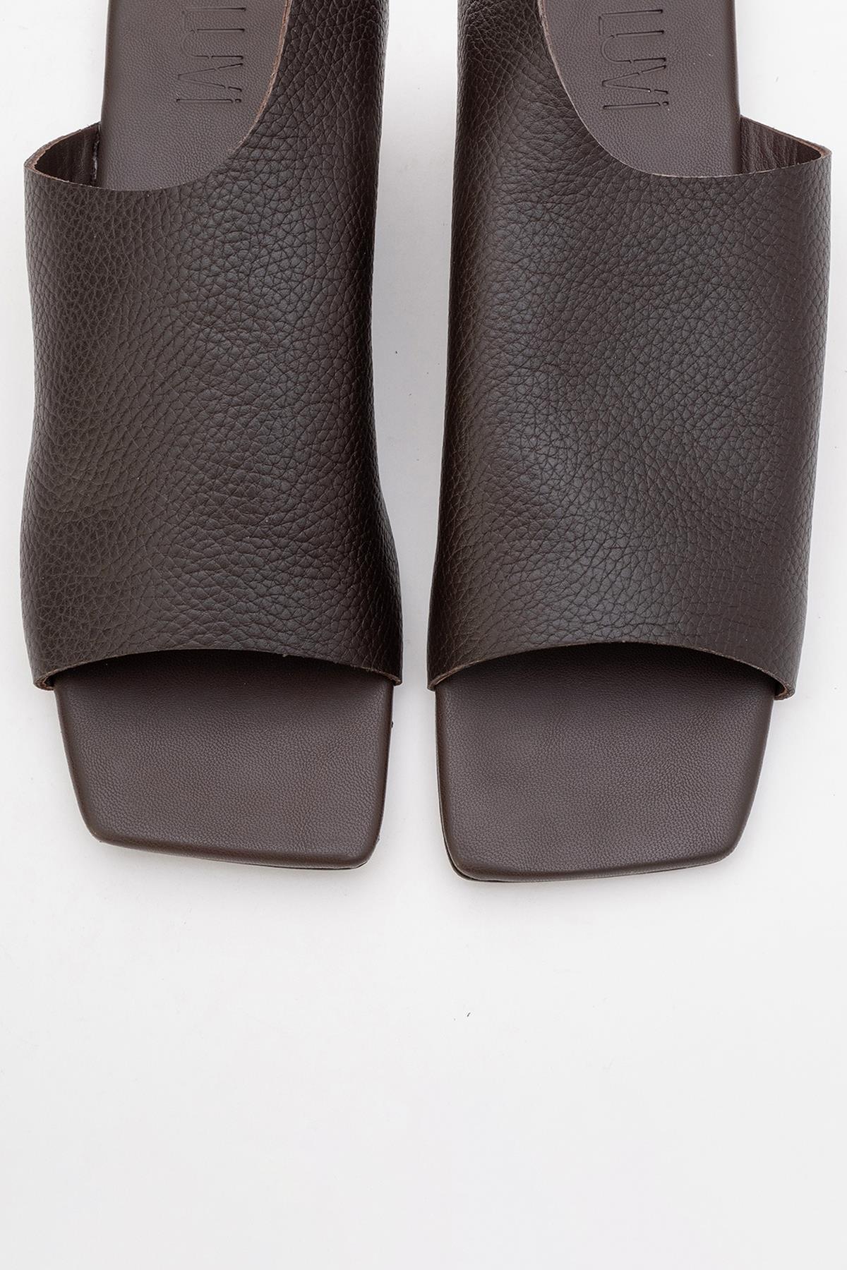 Orianna - Brown Leather Slide Sandal (Women)