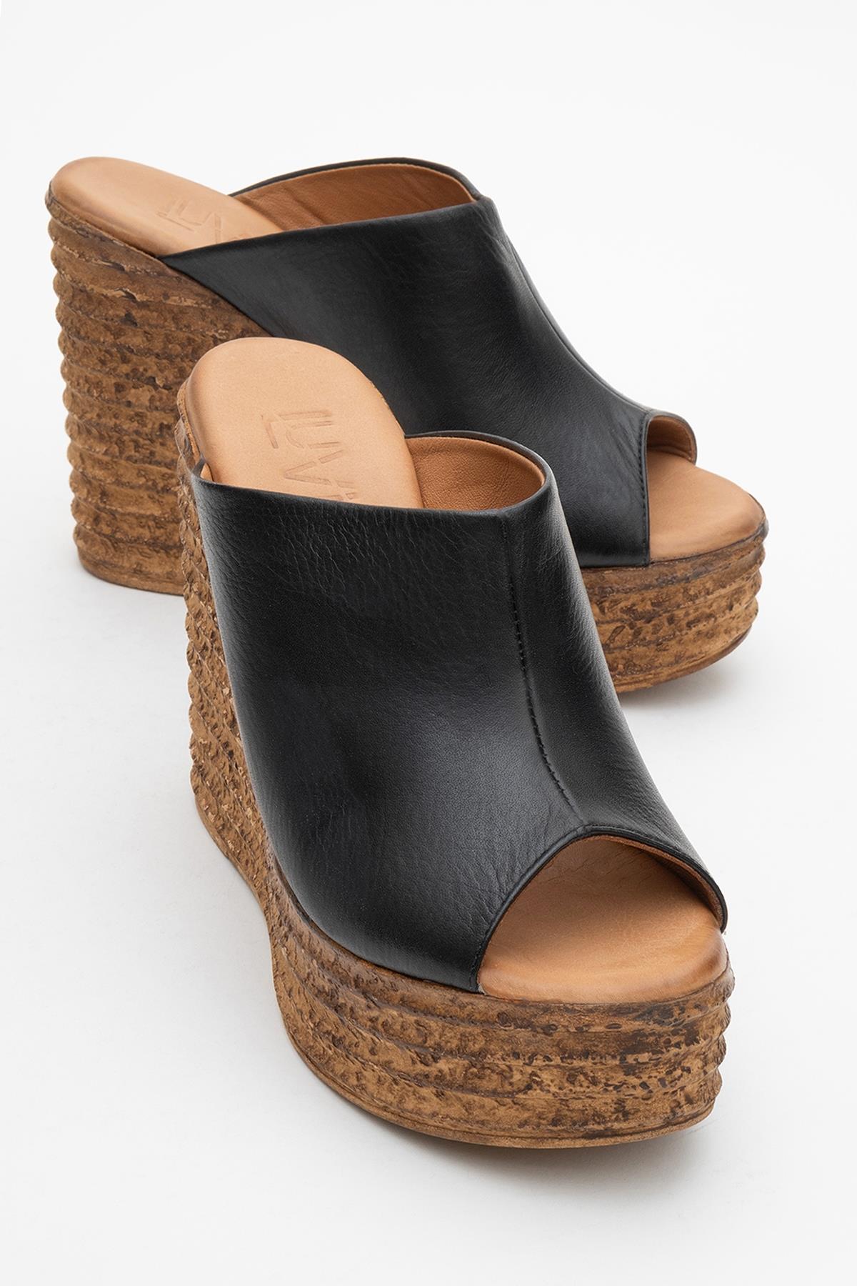 Nelly Black Leather Platform Slide (Women)